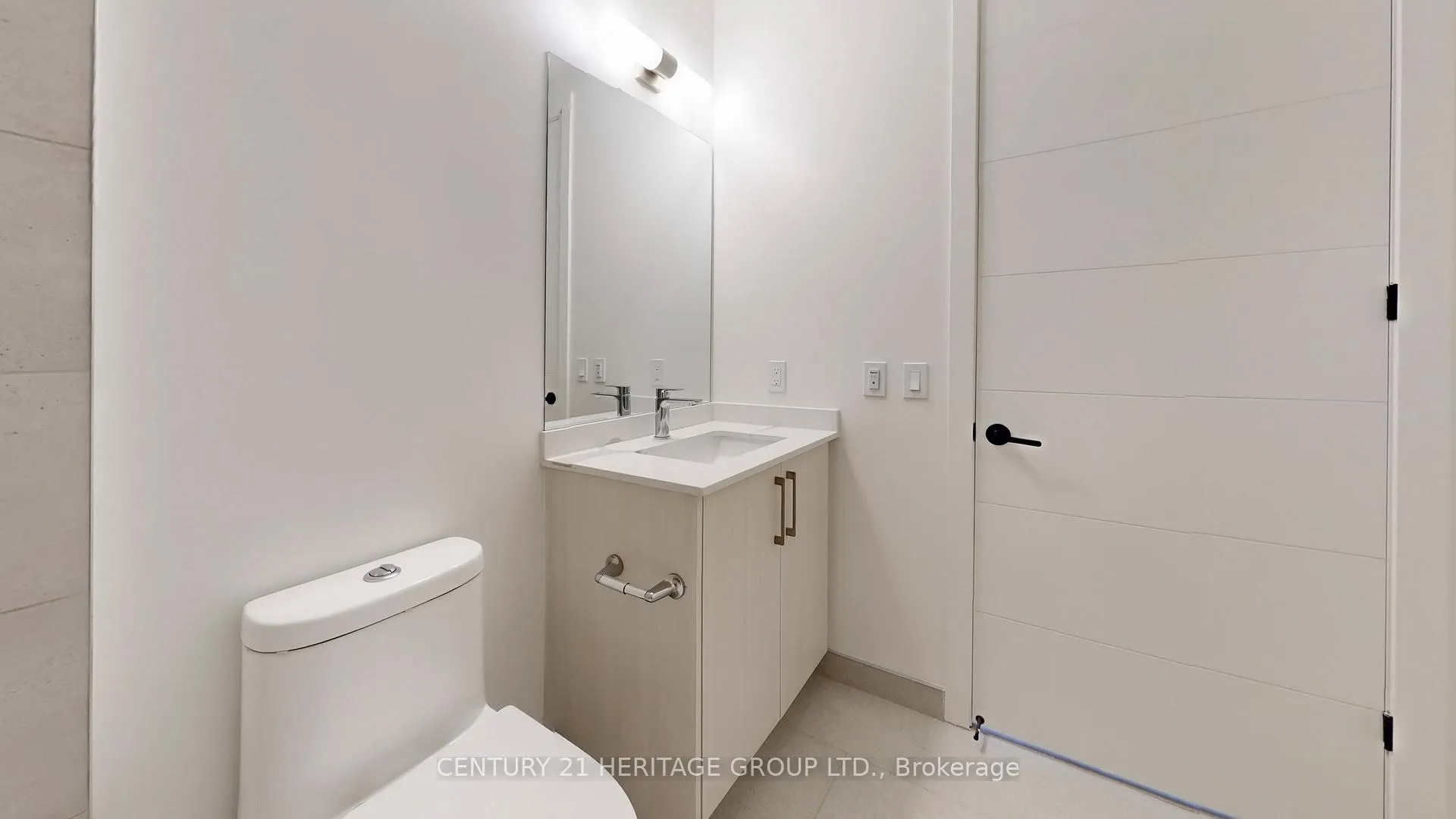 Photo 13 of Unit 611, 2075 King Road, King, King City — HOMEH