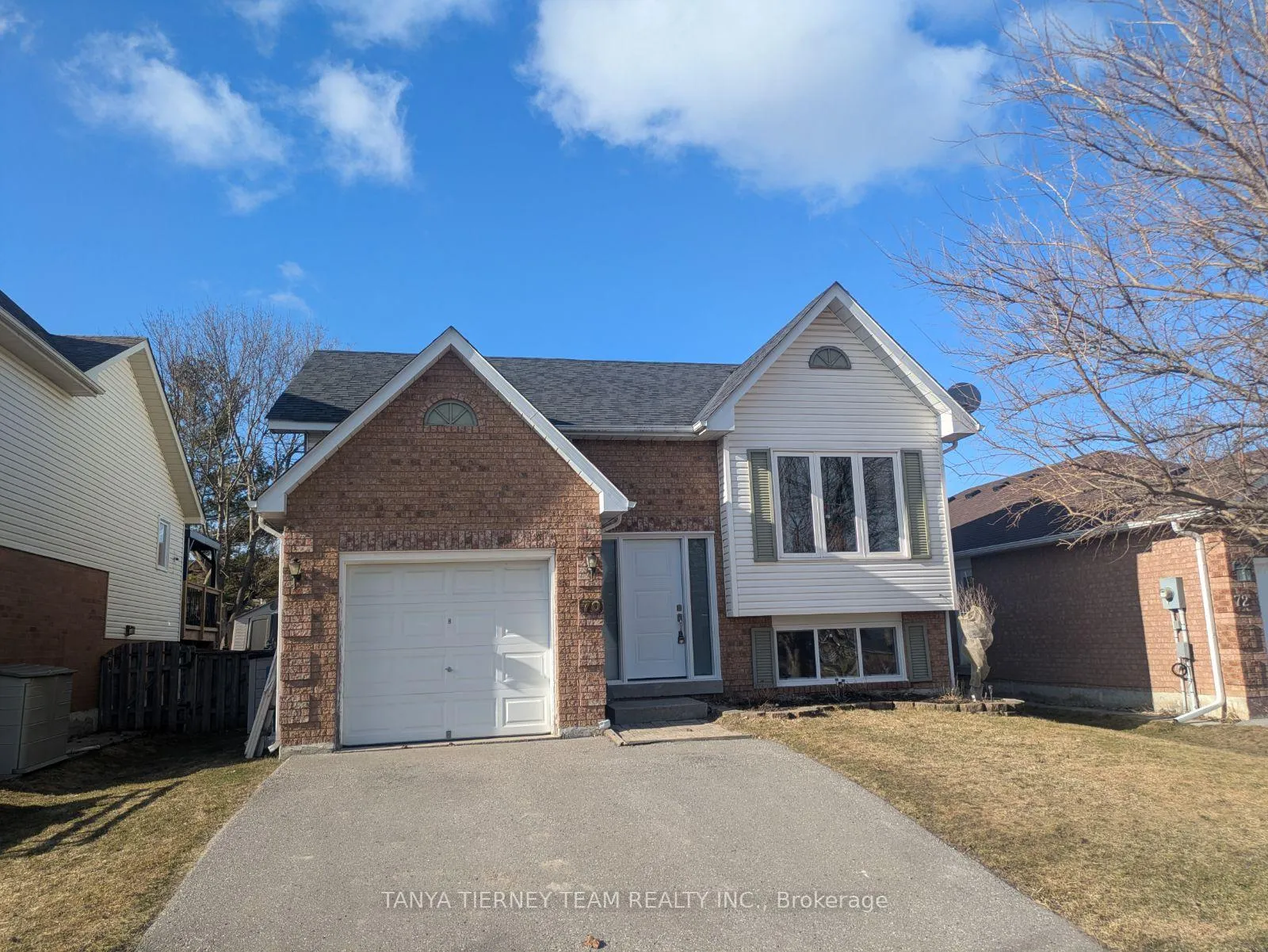 Photo 3 of 70 Freeland Avenue, Clarington, Bowmanville — HOMEH