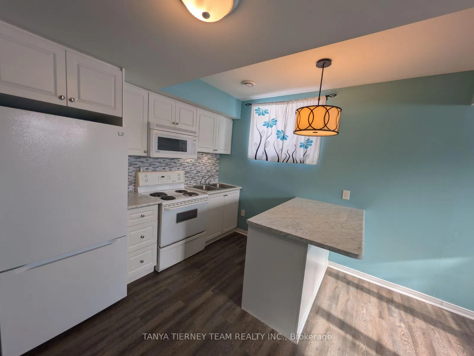 Photo 6 of 70 Freeland Avenue, Clarington, Bowmanville — HOMEH
