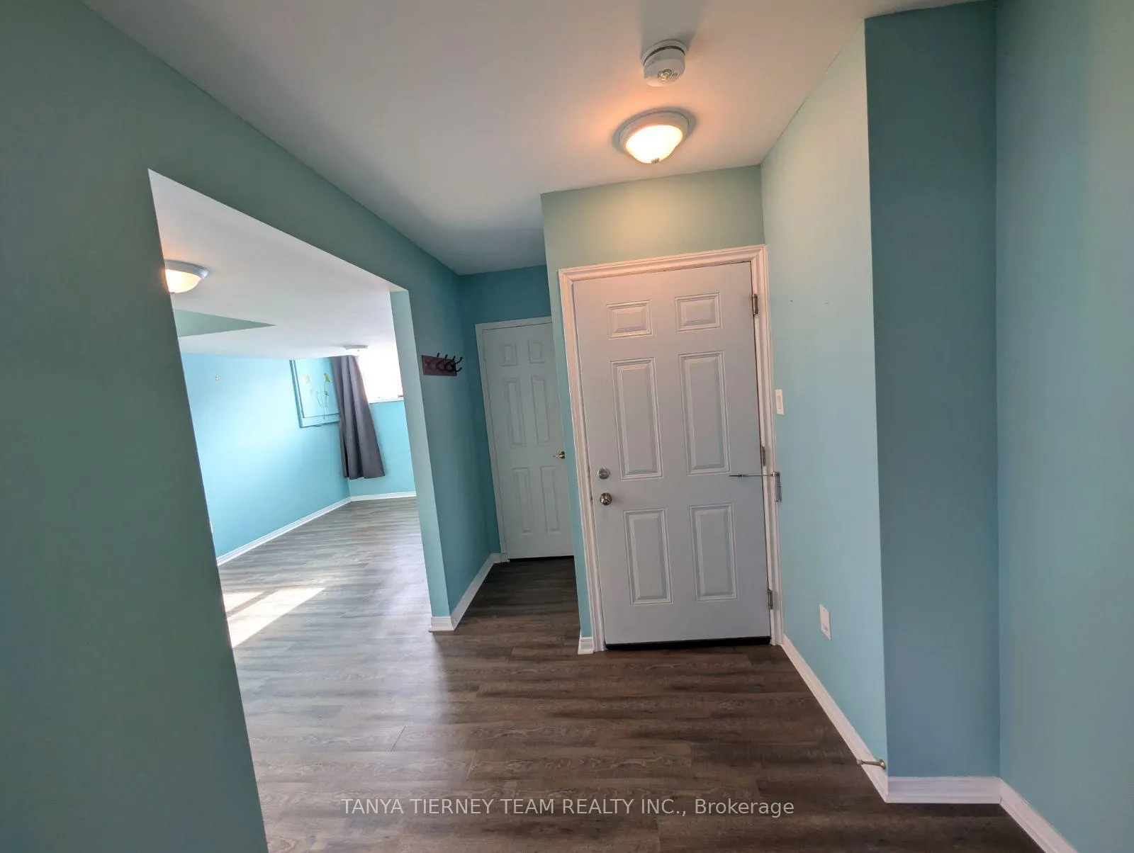 Photo 7 of 70 Freeland Avenue, Clarington, Bowmanville — HOMEH