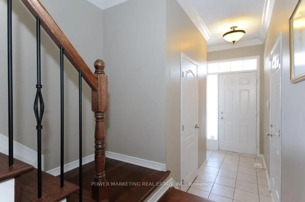 Photo 2 of 277 Freedom Private, Ottawa, Riverview Park — HOMEH