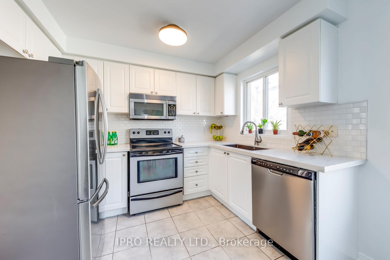 Photo 8 of 69 Huxtable Lane, Scarborough, Rouge — HOMEH