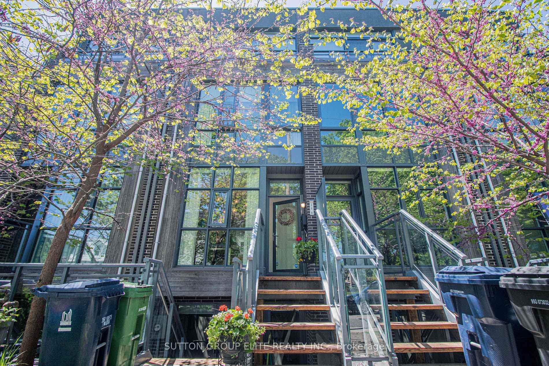 Photo 1 of 28B Givins Street, Toronto, Trinity-Bellwoods — HOMEH