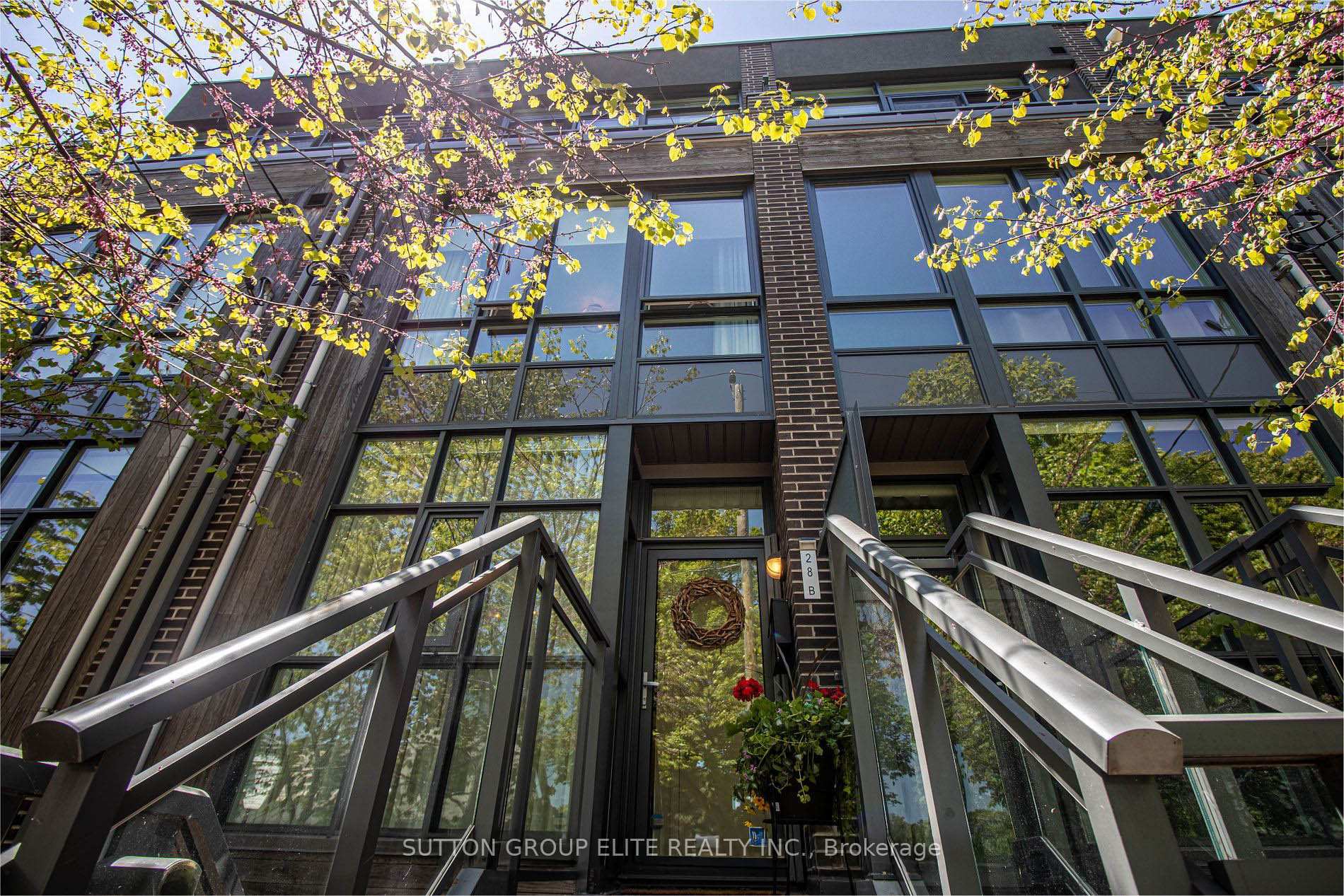 Photo 2 of 28B Givins Street, Toronto, Trinity-Bellwoods — HOMEH