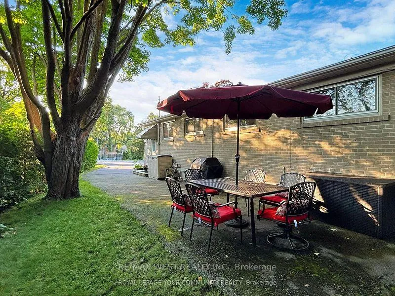 Photo 32 of 55 Davis Road, Aurora, Aurora Highlands — HOMEH