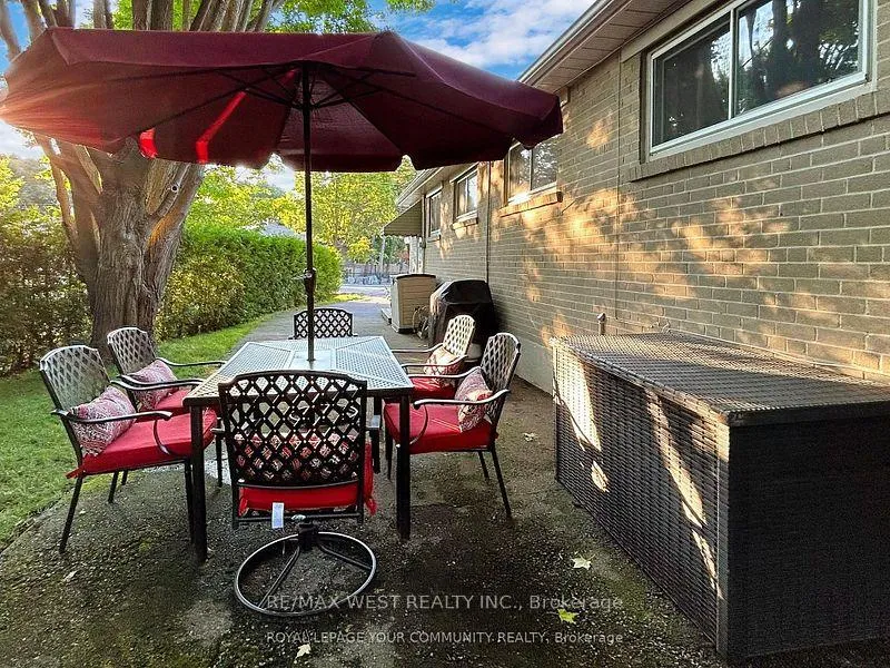 Photo 33 of 55 Davis Road, Aurora, Aurora Highlands — HOMEH