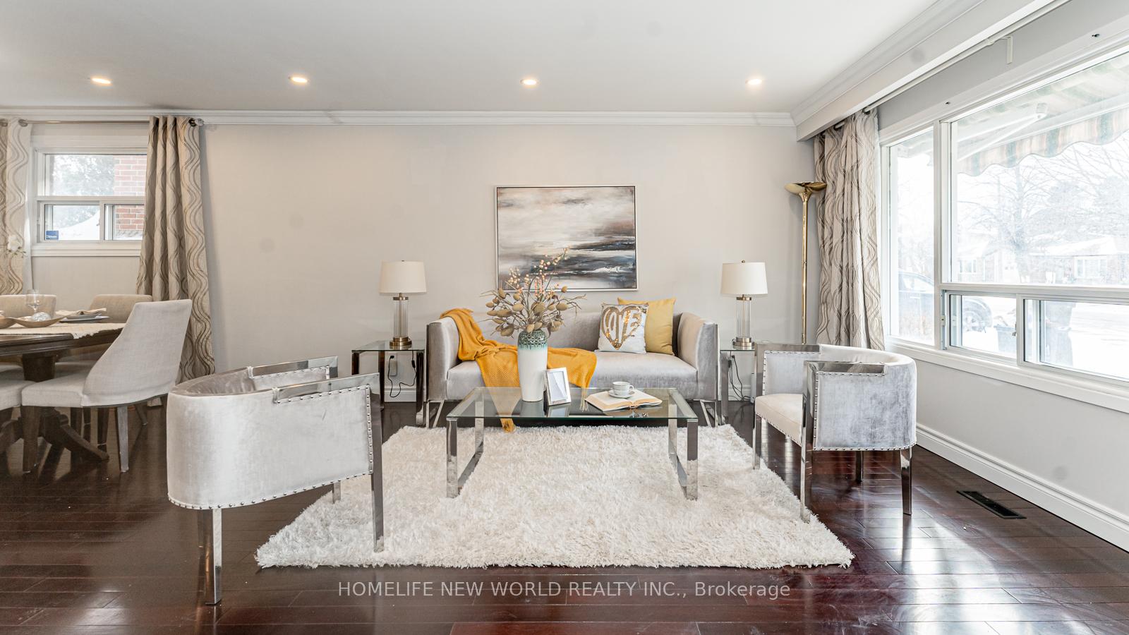 Photo 2 of 35 Applemore Road, Scarborough, Malvern — HOMEH