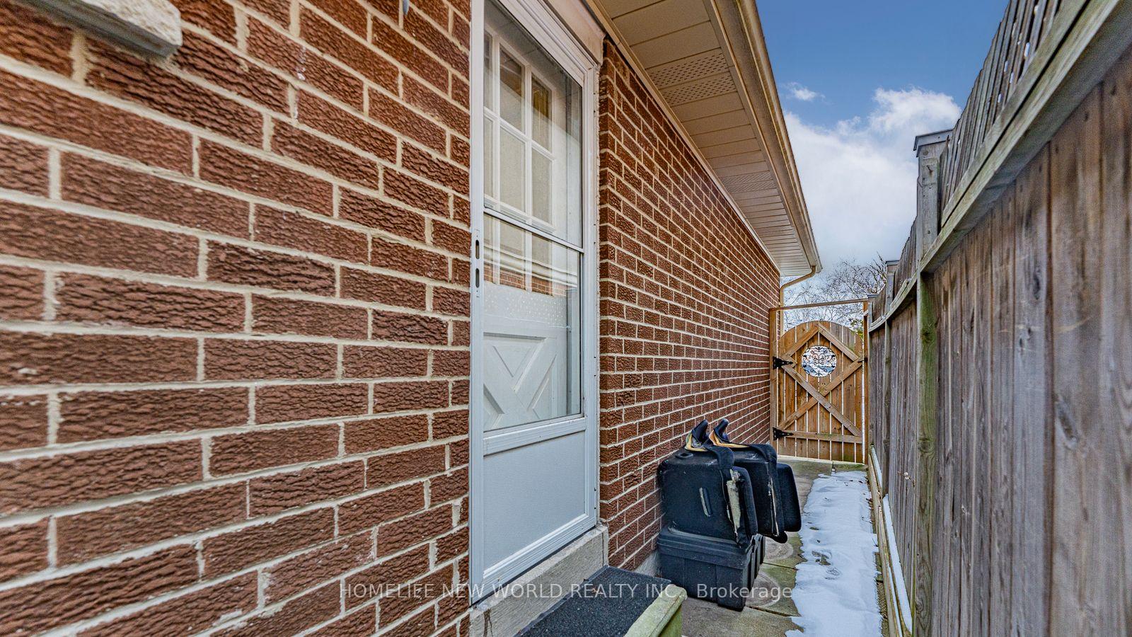 Photo 33 of 35 Applemore Road, Scarborough, Malvern — HOMEH