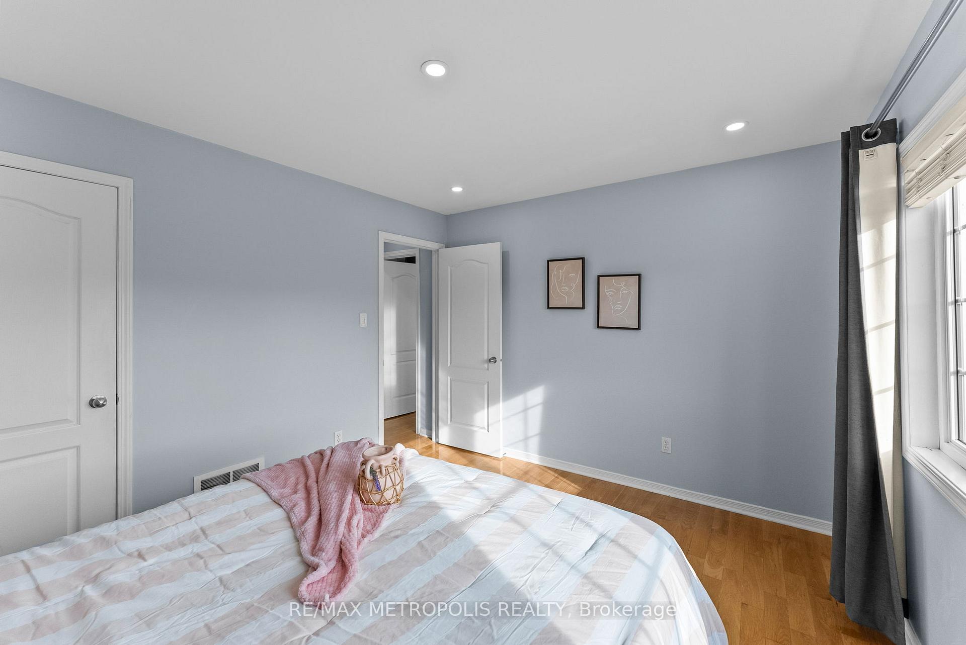 Photo 71 of Unit Upper, 4 Grosbeak Crescent, Scarborough, Rouge — HOMEH