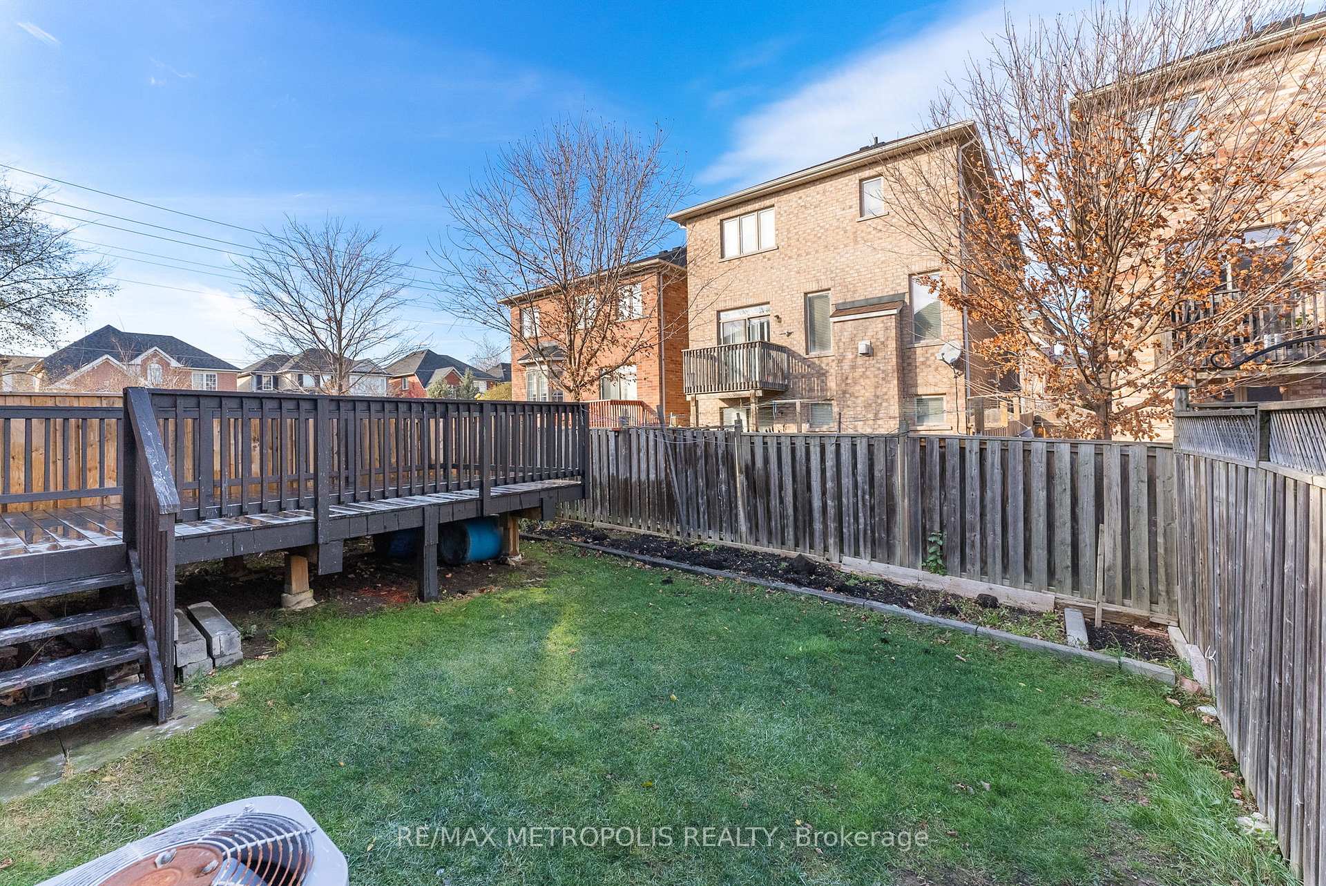 Photo 77 of Unit Upper, 4 Grosbeak Crescent, Scarborough, Rouge — HOMEH