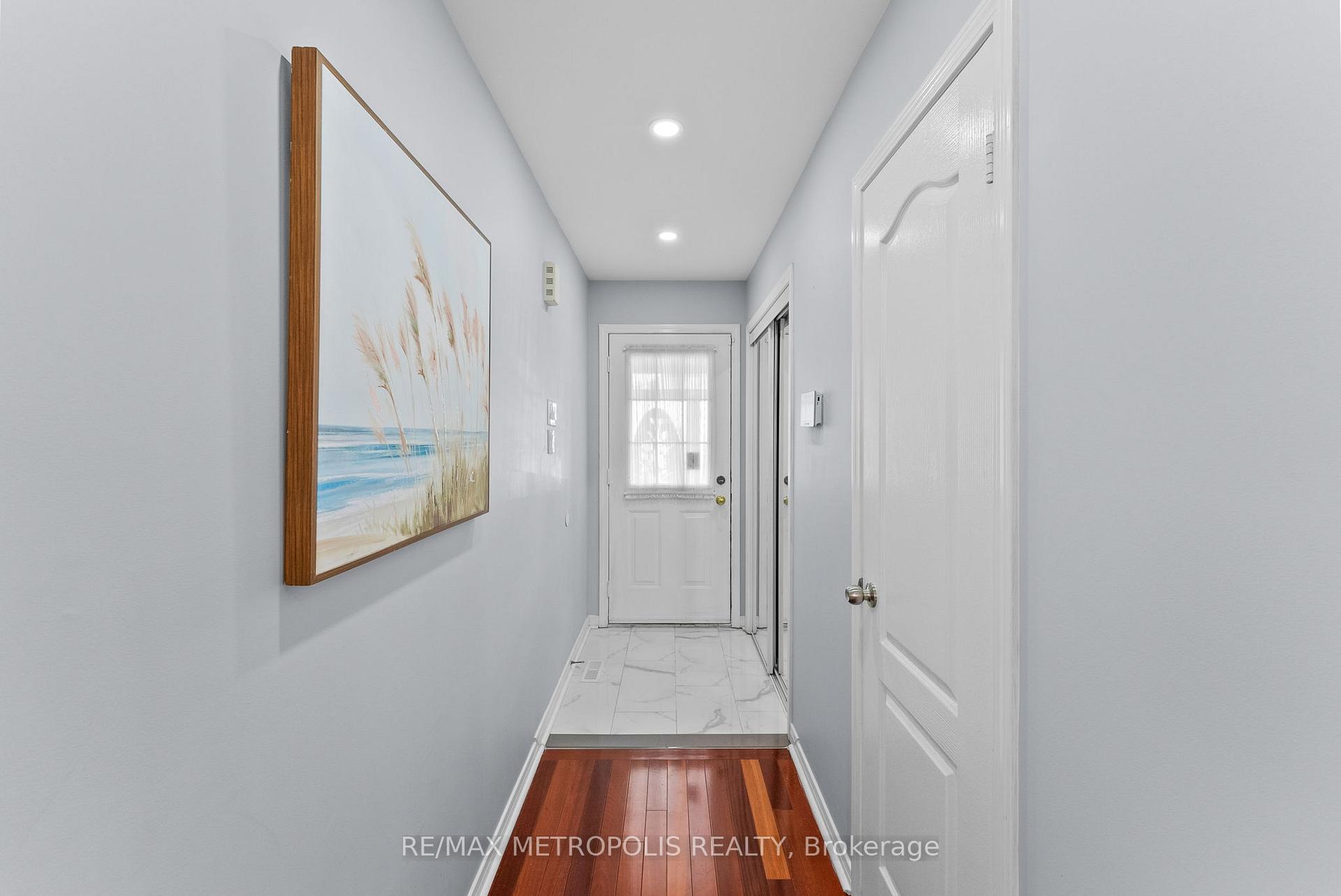 Photo 7 of Unit Upper, 4 Grosbeak Crescent, Scarborough, Rouge — HOMEH