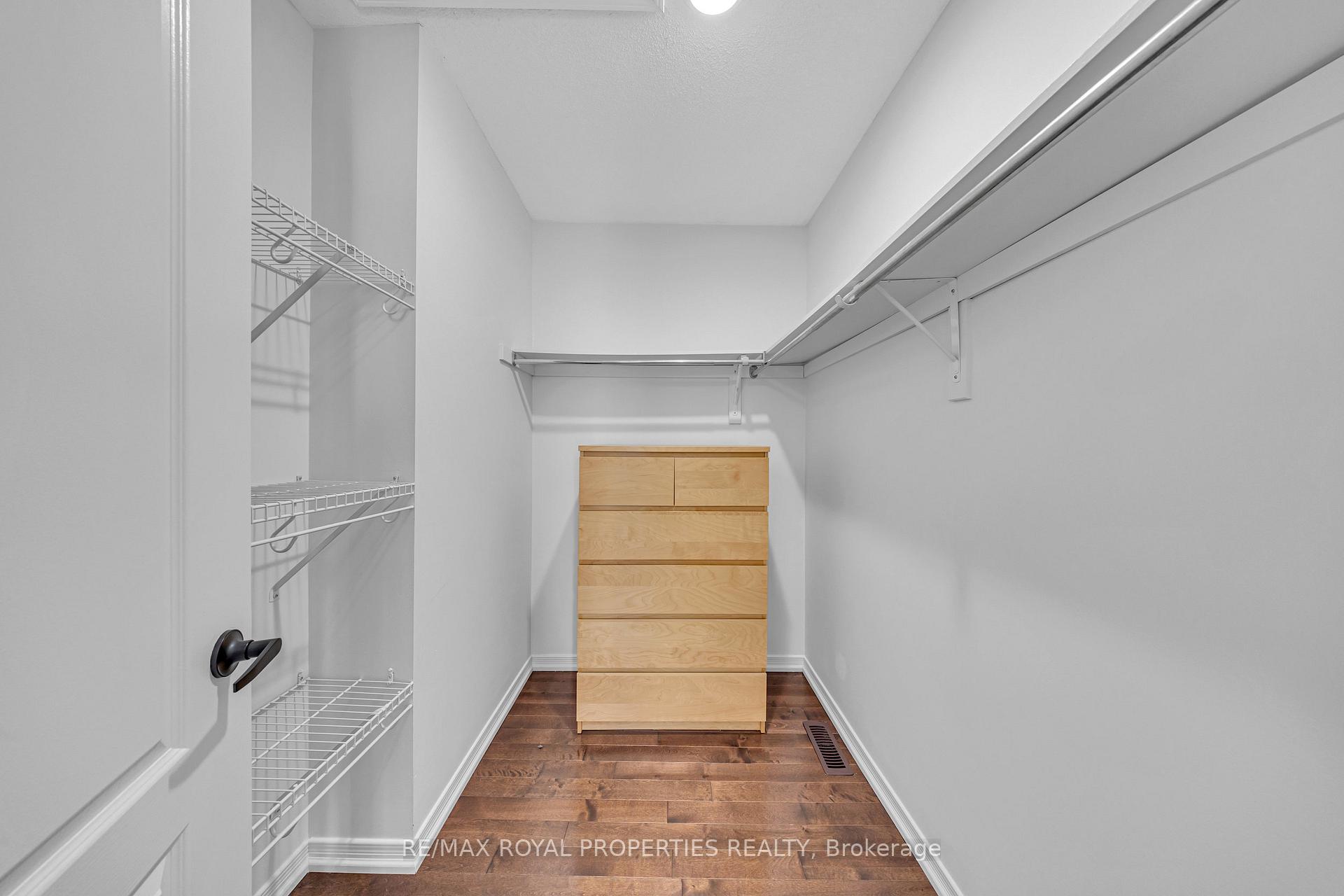Photo 22 of 19 Grosbeak Crescent, Scarborough, Rouge — HOMEH