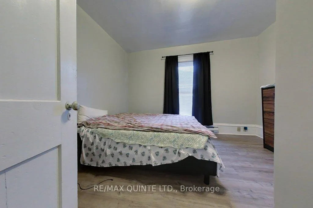 Photo 61 of 15 1/2 Forin Street, Belleville, Belleville Ward — HOMEH
