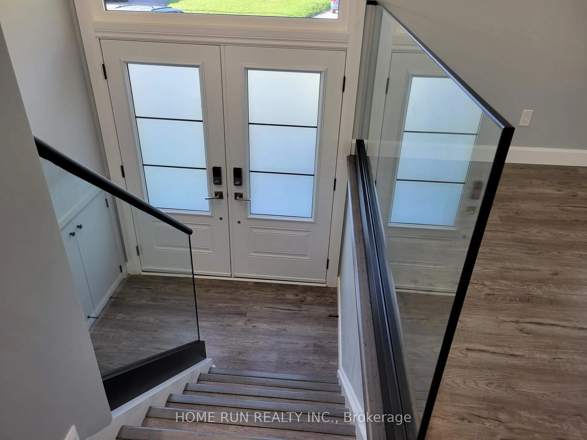 Photo 17 of 1022 Wiseman Crescent, Ottawa, Riverside Park — HOMEH