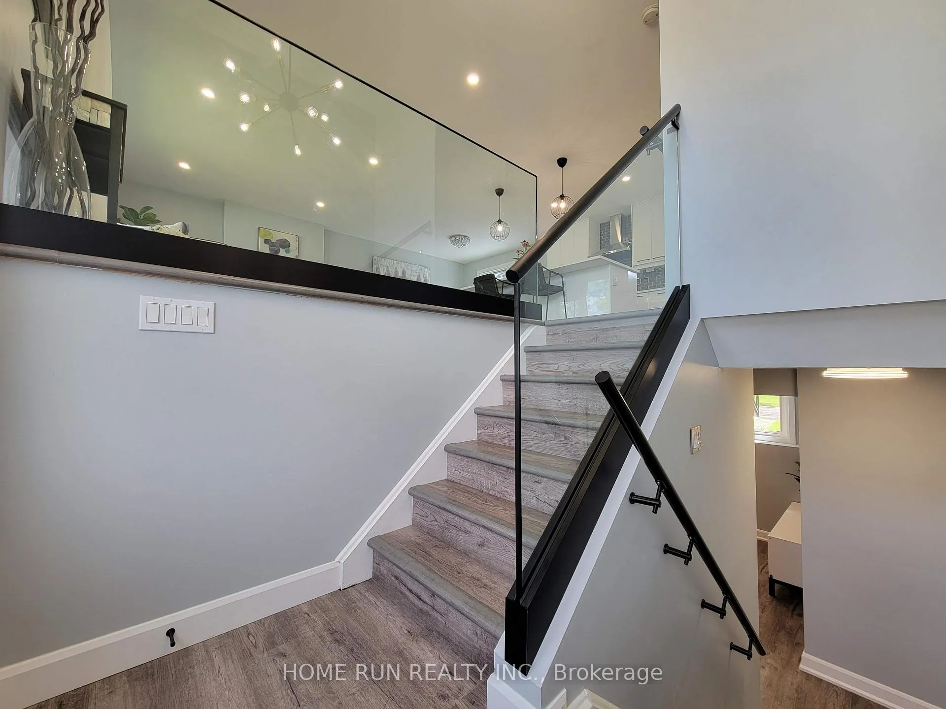 Photo 24 of 1022 Wiseman Crescent, Ottawa, Riverside Park — HOMEH