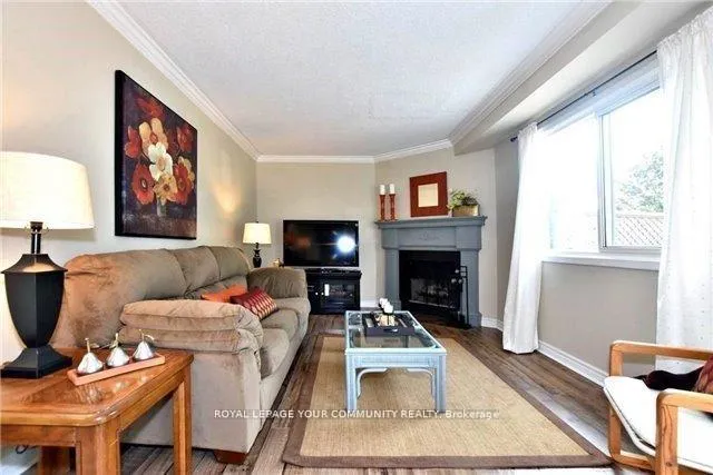 Photo 5 of 51 Falan Heights Crescent, Aurora, Aurora Heights — HOMEH