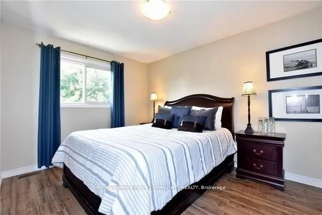 Photo 9 of 51 Falan Heights Crescent, Aurora, Aurora Heights — HOMEH