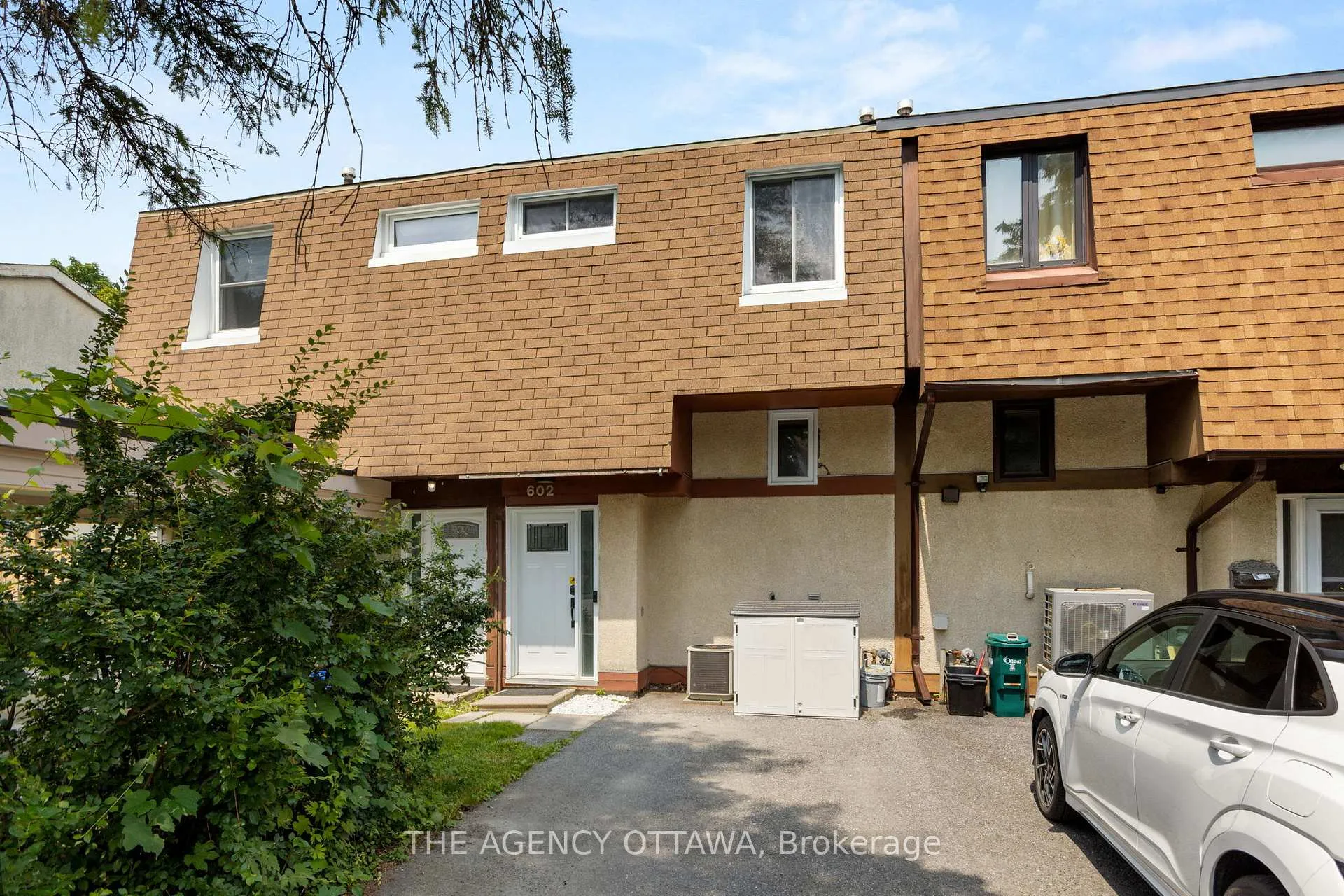 Photo 1 of 602 Seyton Drive, Ottawa, Westcliffe Estates — HOMEH