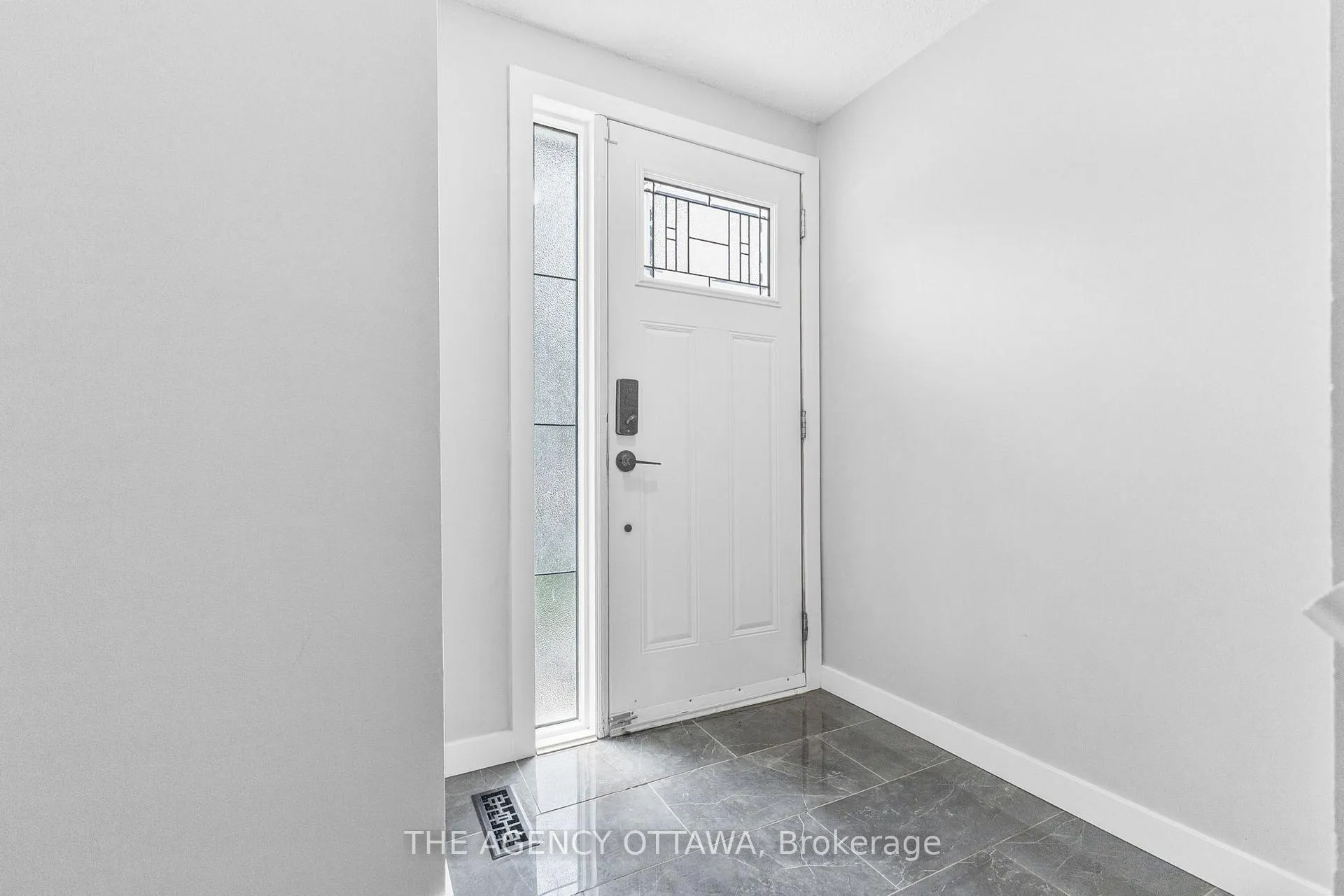 Photo 23 of 602 Seyton Drive, Ottawa, Westcliffe Estates — HOMEH
