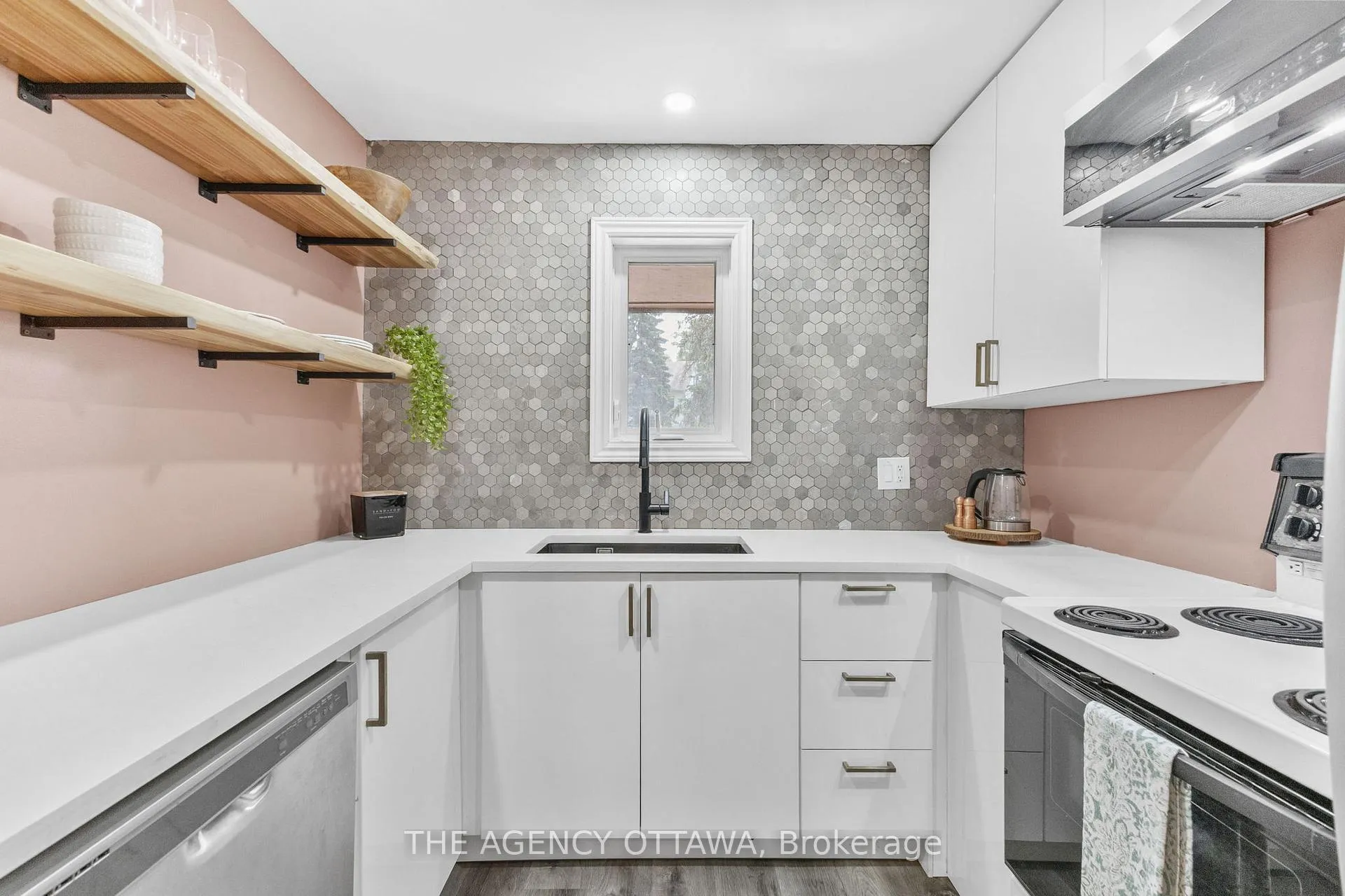 Photo 65 of 602 Seyton Drive, Ottawa, Westcliffe Estates — HOMEH
