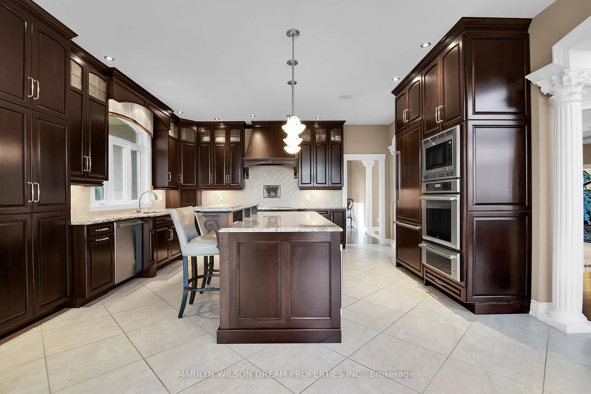 Photo 17 of 38 Rothwell Drive, Ottawa, Rothwell Heights — HOMEH