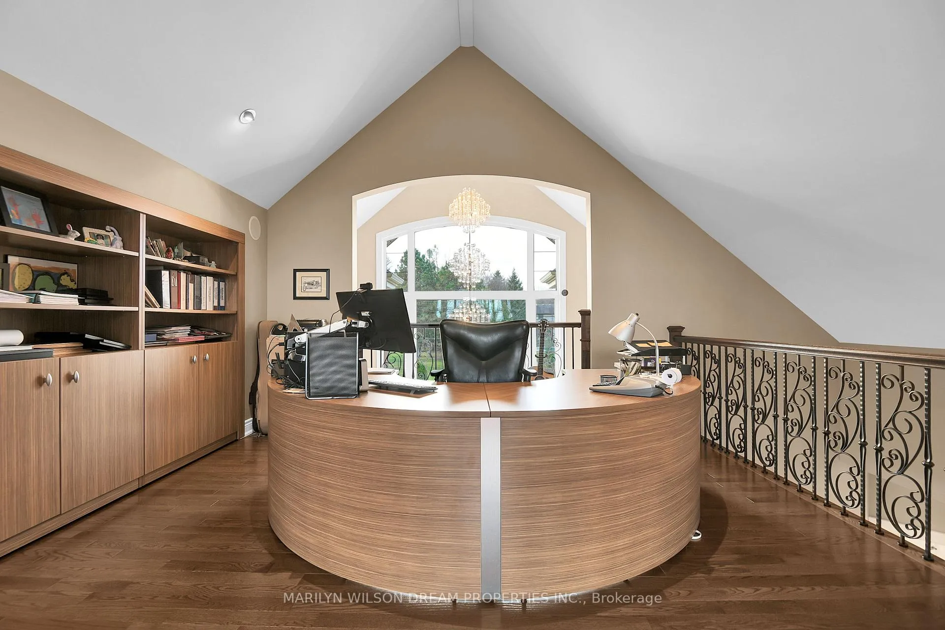 Photo 21 of 38 Rothwell Drive, Ottawa, Rothwell Heights — HOMEH