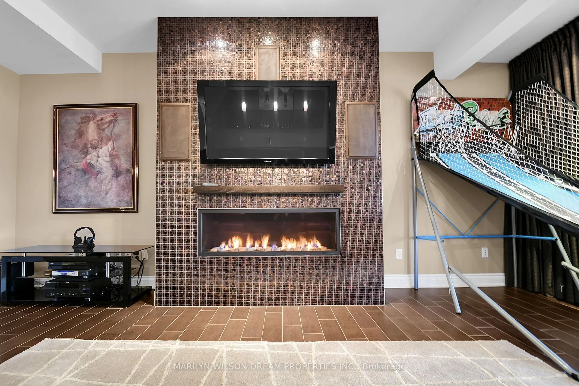 Photo 31 of 38 Rothwell Drive, Ottawa, Rothwell Heights — HOMEH