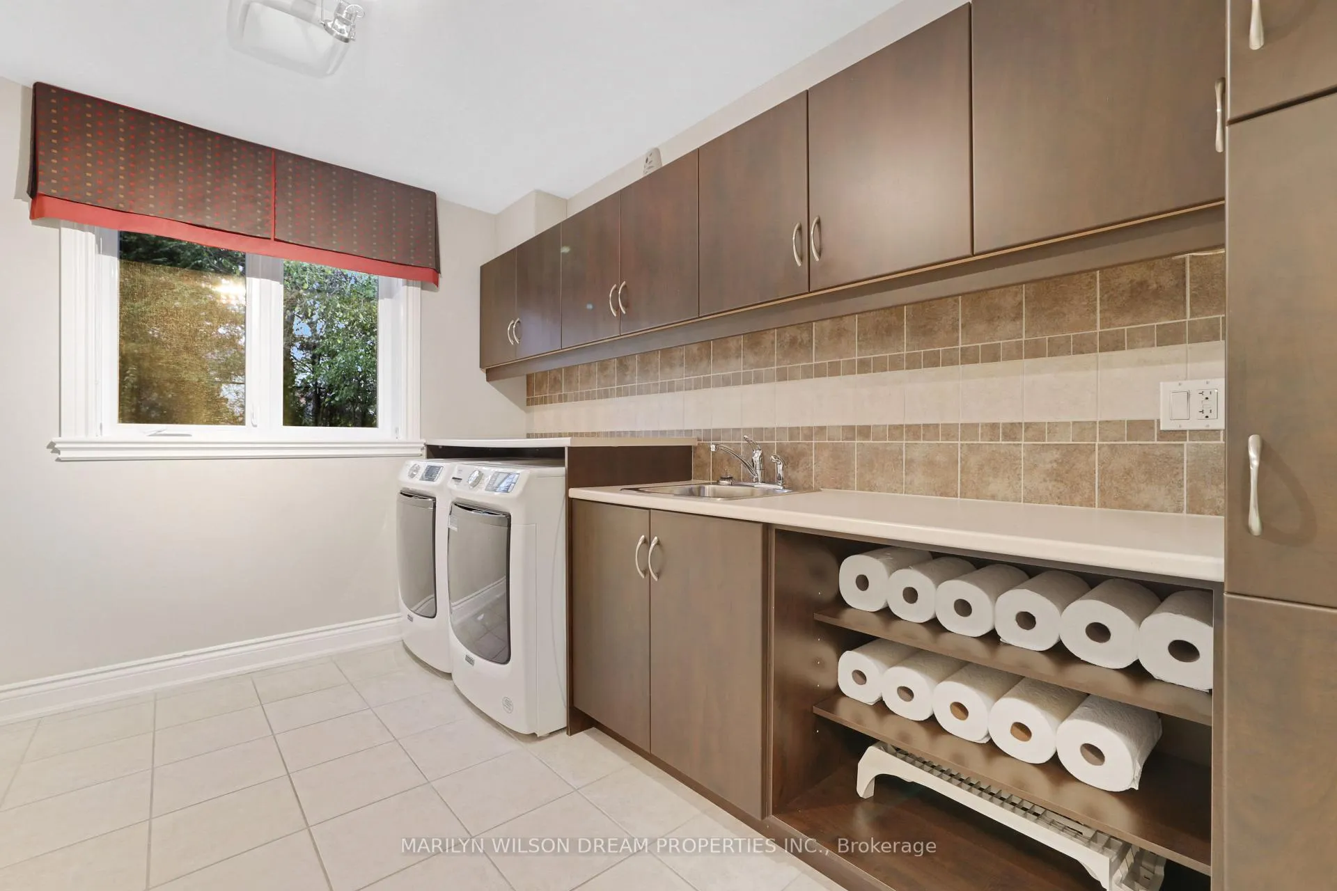 Photo 40 of 38 Rothwell Drive, Ottawa, Rothwell Heights — HOMEH