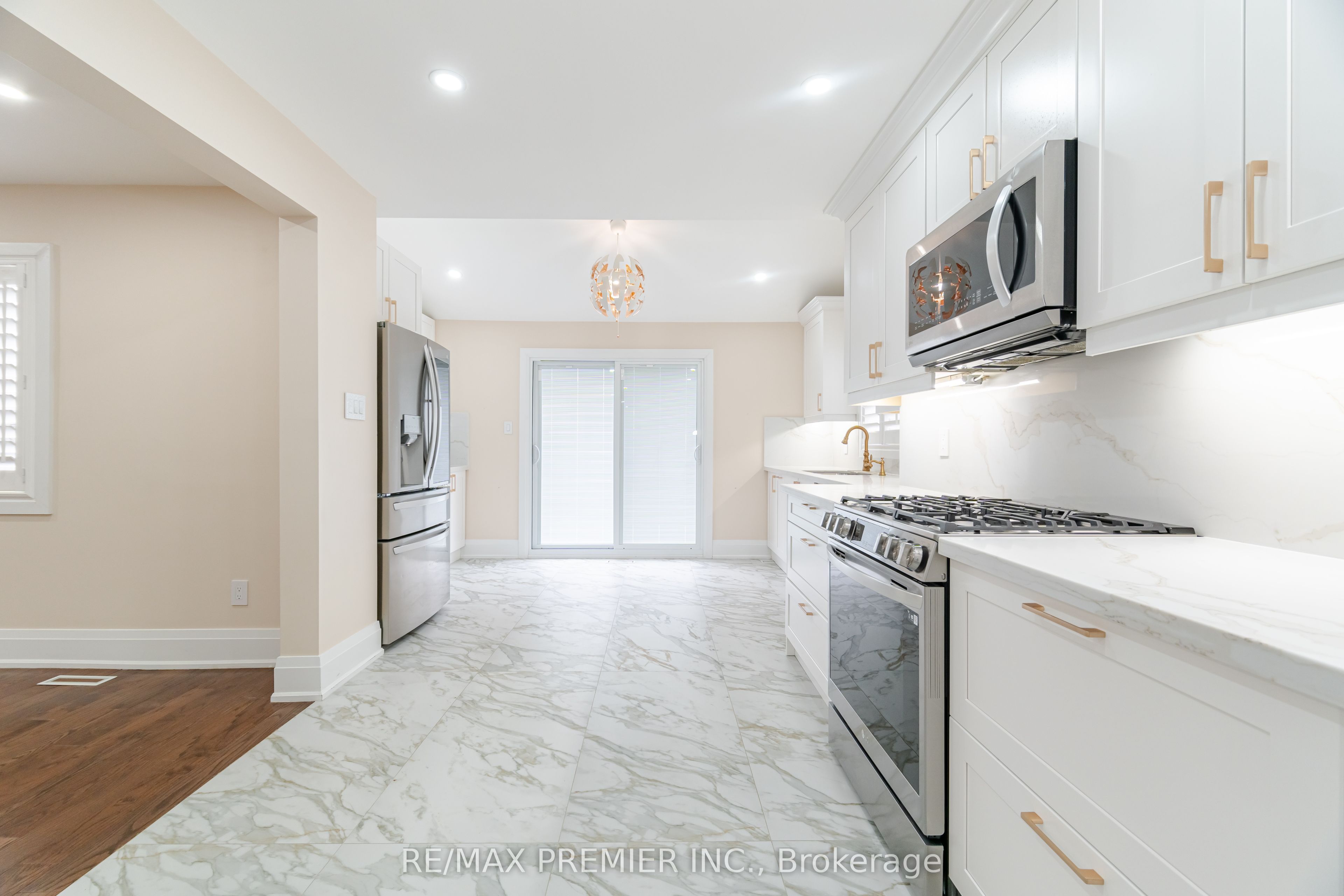Photo 50 of 495 Fairview Road W, Mississauga, Fairview — HOMEH