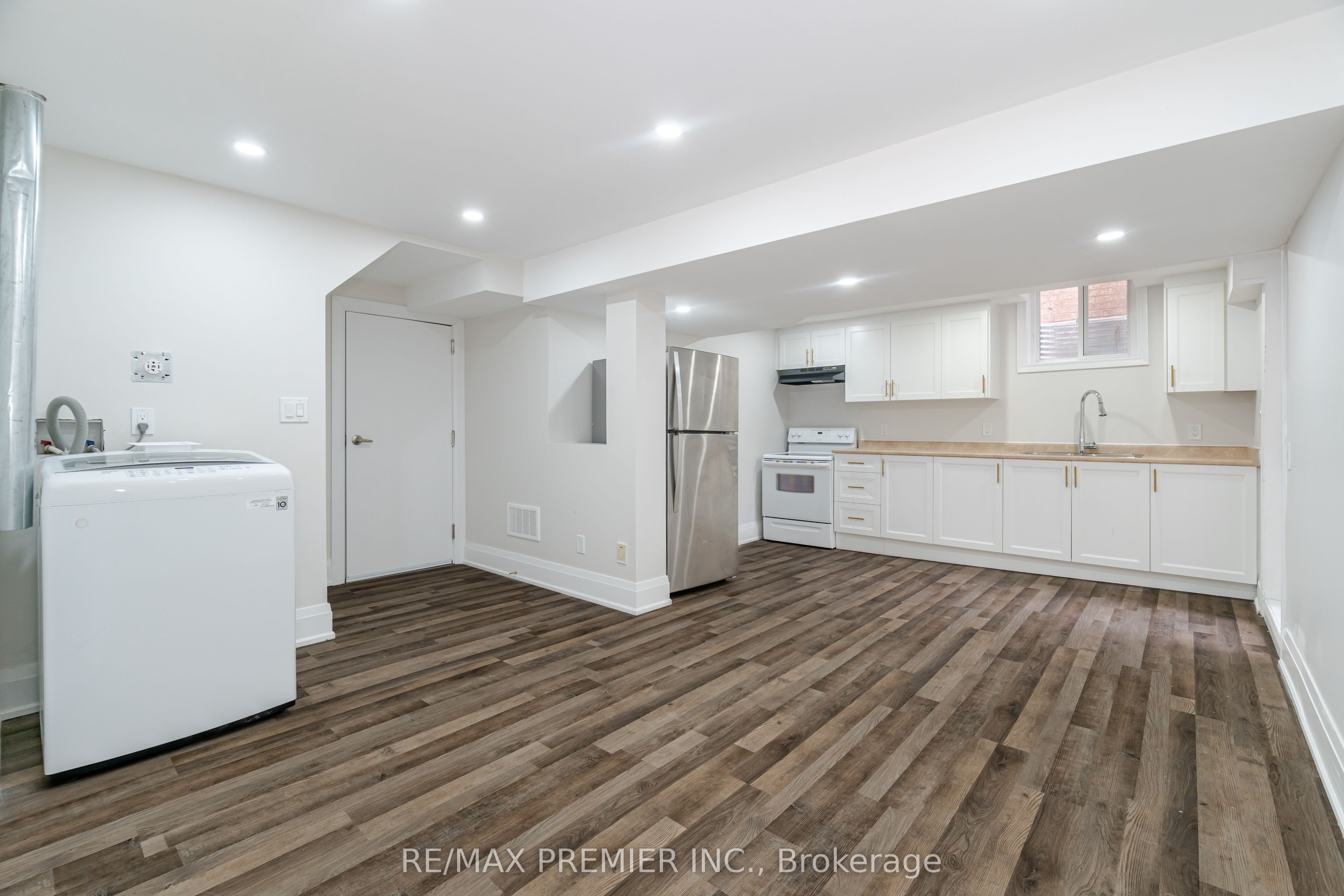 Photo 77 of 495 Fairview Road W, Mississauga, Fairview — HOMEH