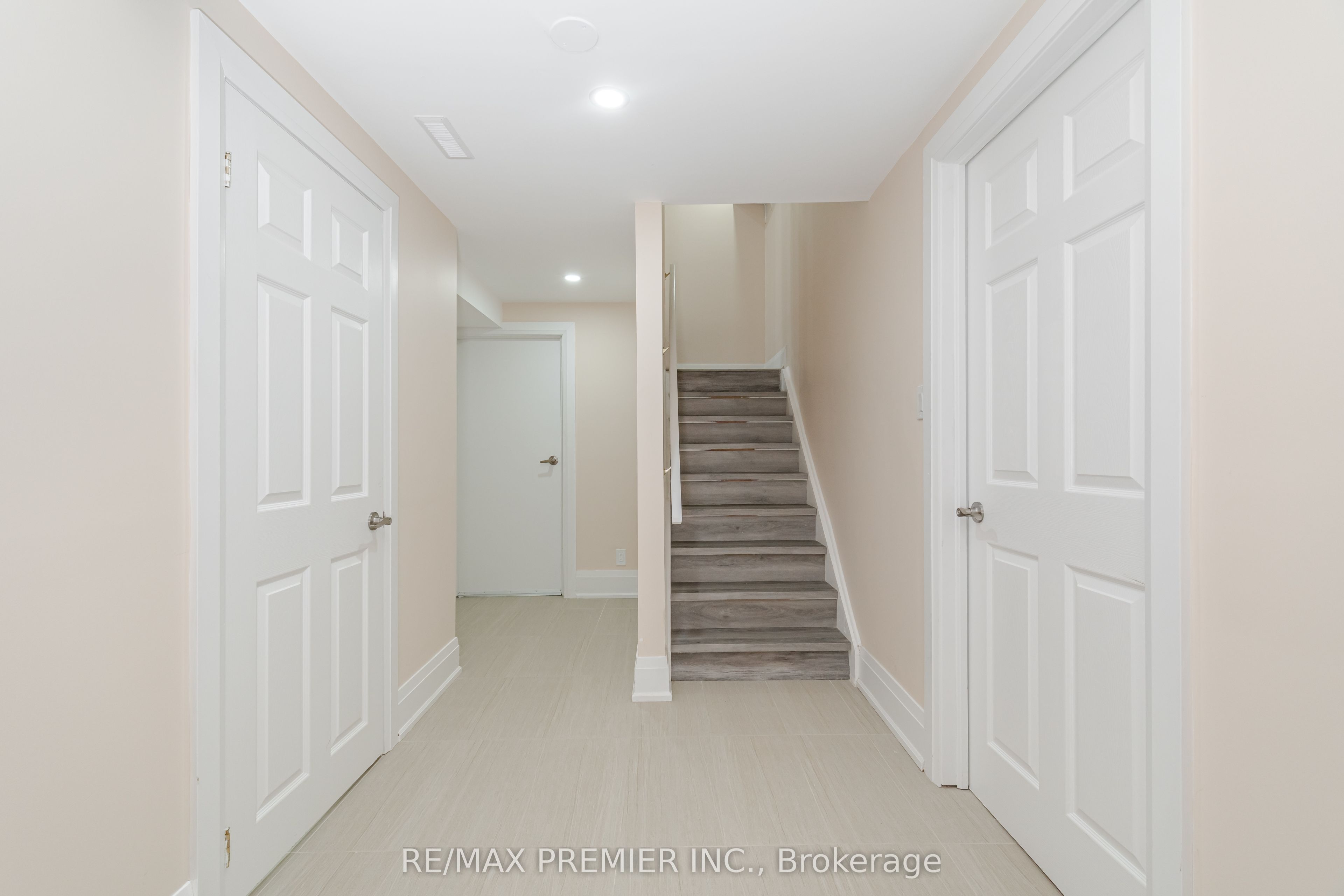 Photo 73 of 495 Fairview Road W, Mississauga, Fairview — HOMEH