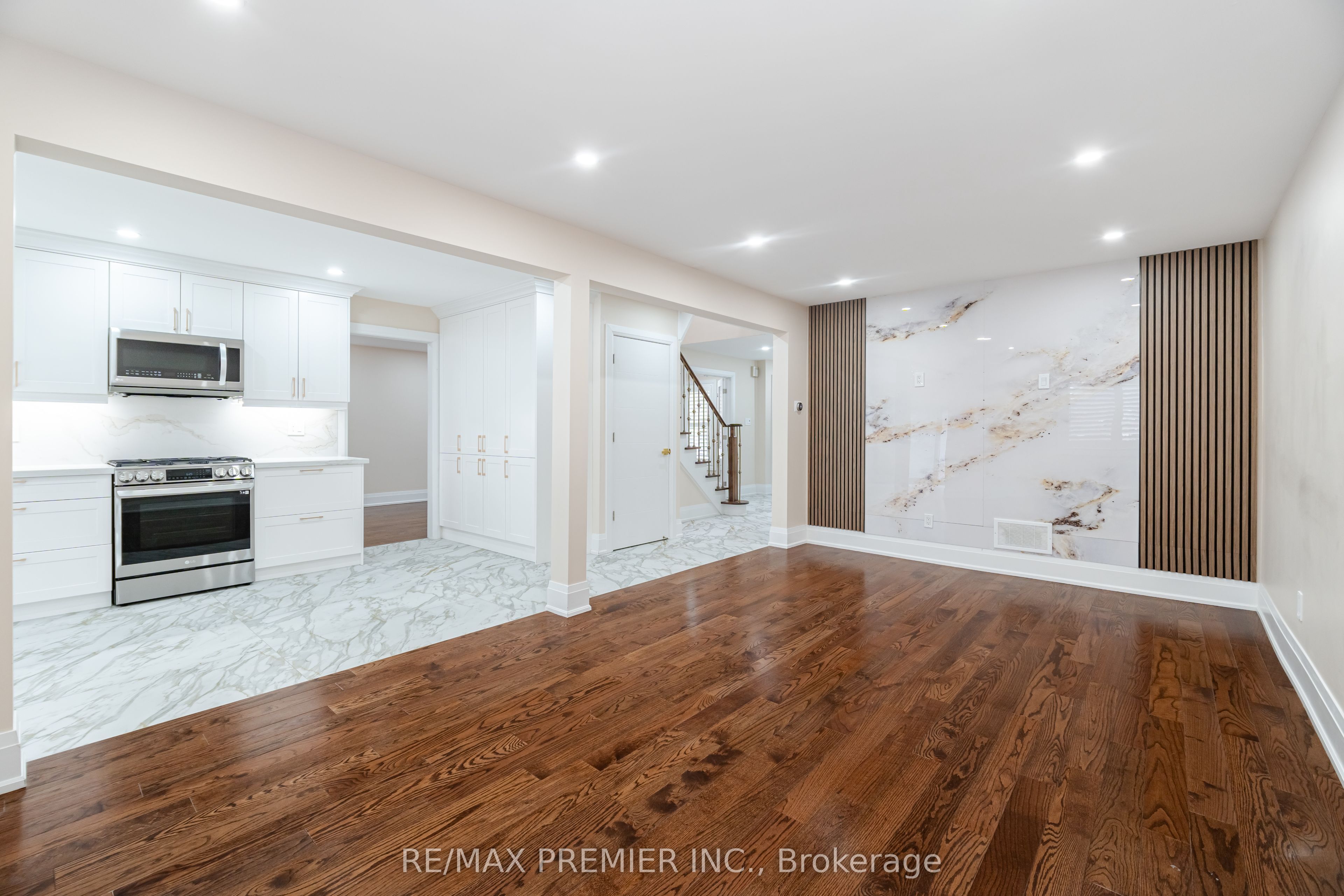Photo 55 of 495 Fairview Road W, Mississauga, Fairview — HOMEH