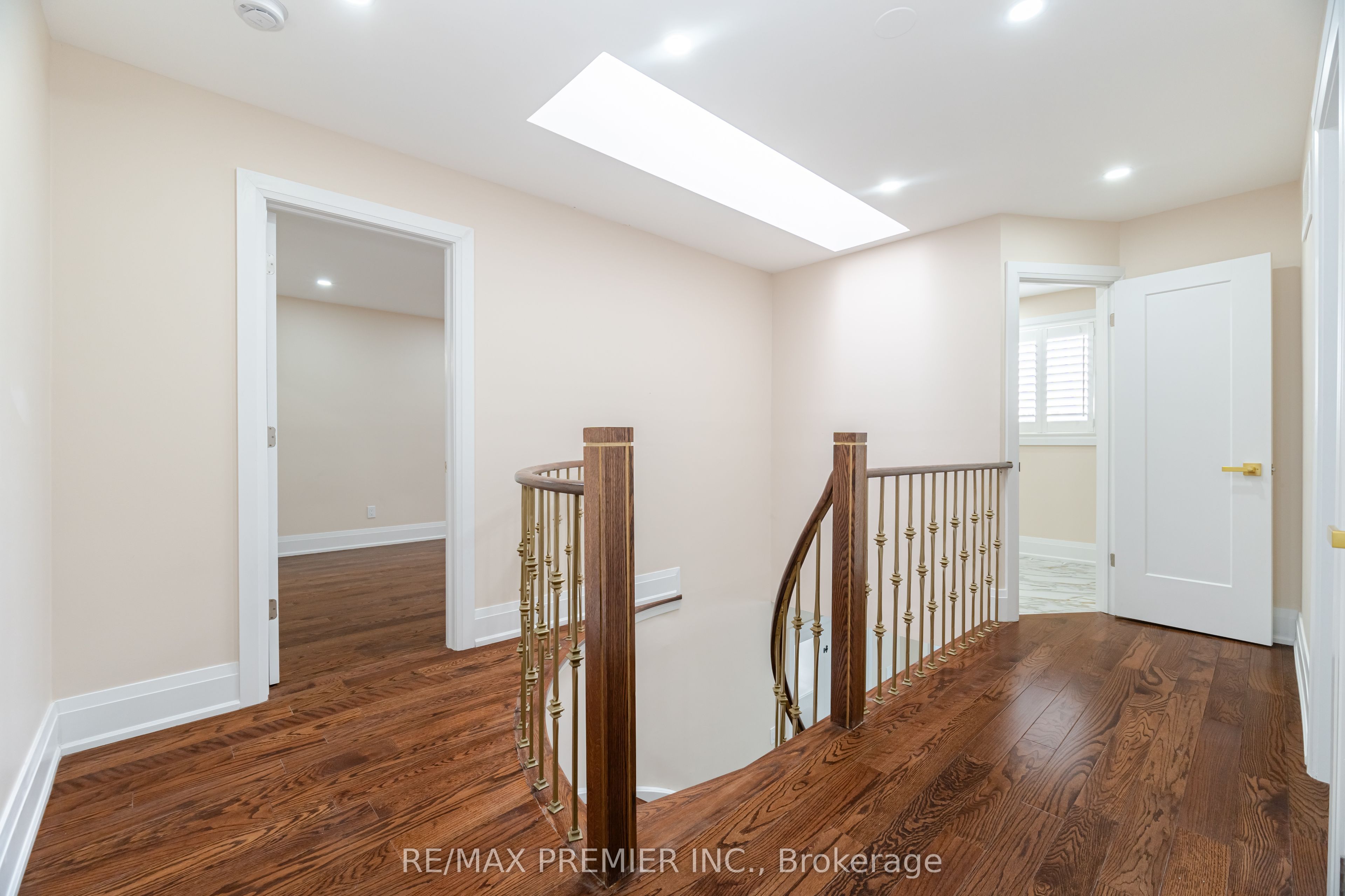 Photo 61 of 495 Fairview Road W, Mississauga, Fairview — HOMEH