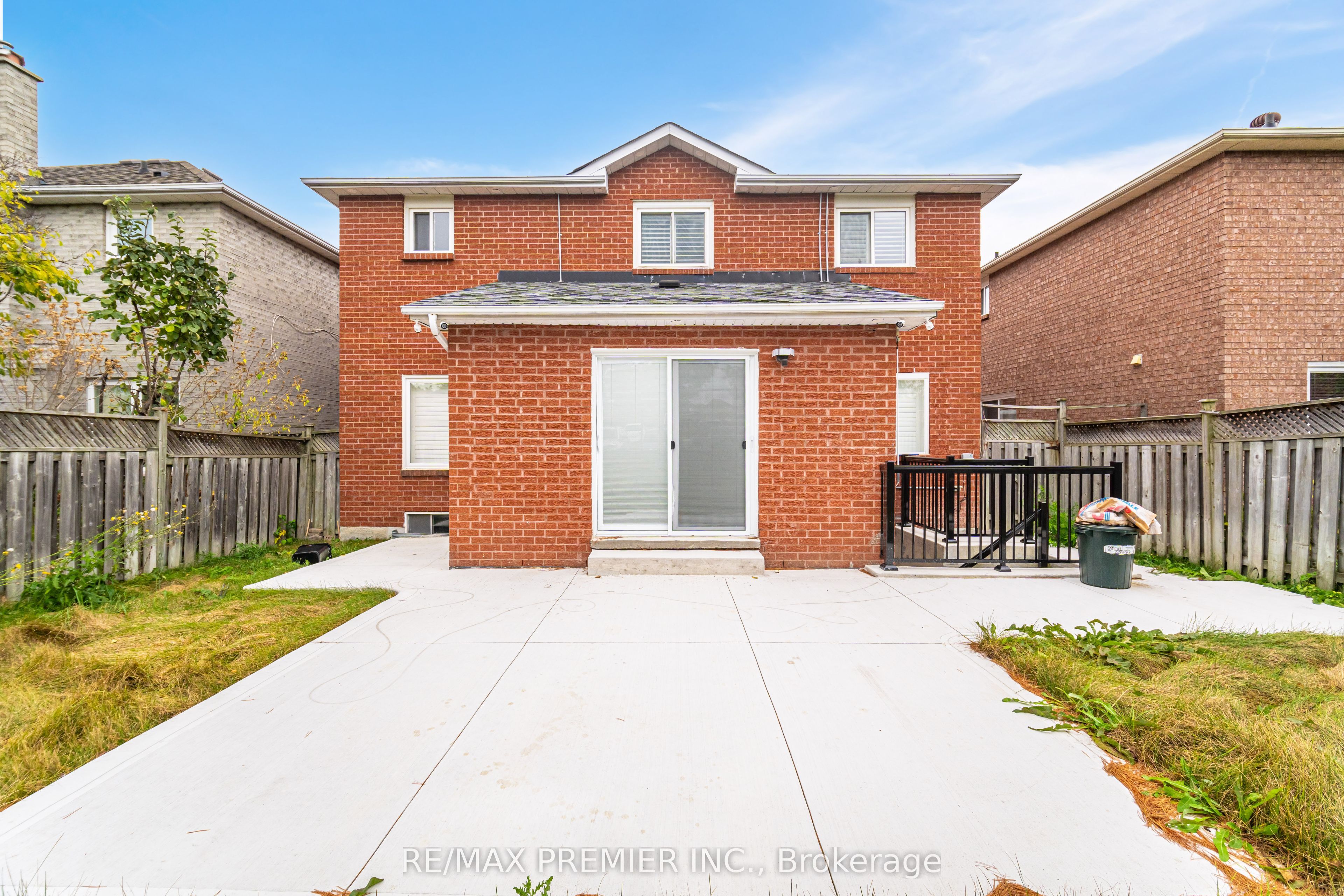 Photo 80 of 495 Fairview Road W, Mississauga, Fairview — HOMEH