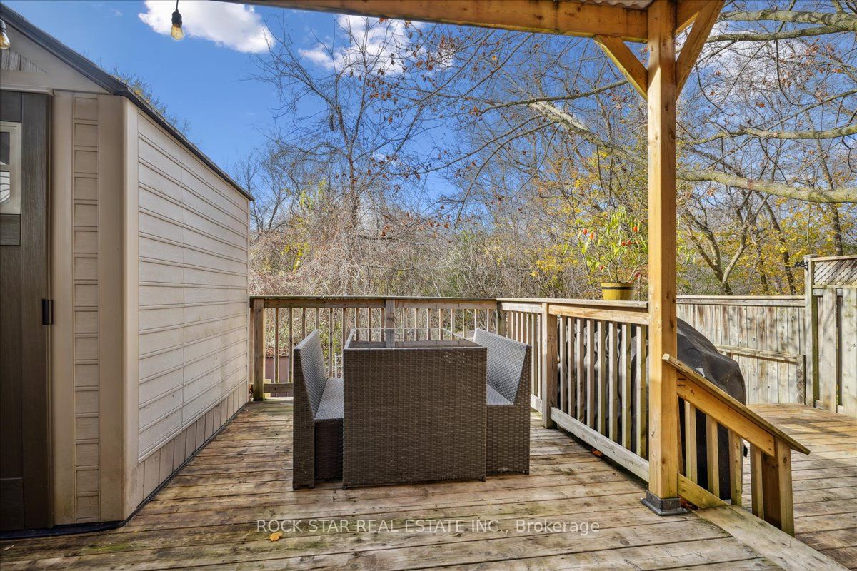 Photo 23 of 560 Camelot Drive, Oshawa, Eastdale — HOMEH