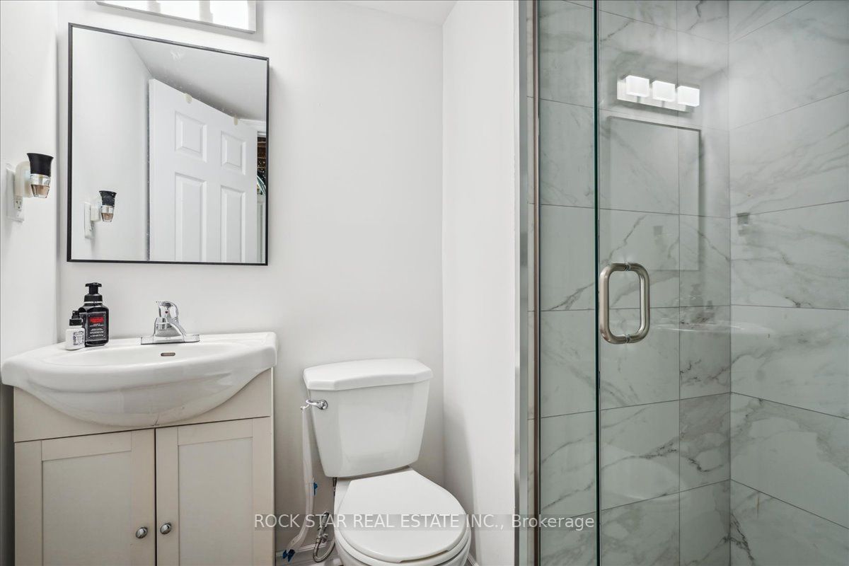 Photo 18 of 560 Camelot Drive, Oshawa, Eastdale — HOMEH