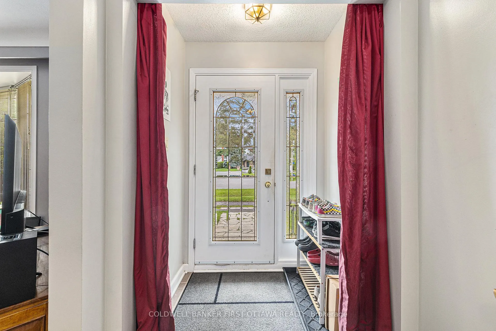 Photo 9 of 3061 Upper Otterson Place, Ottawa, Mooneys Bay/Revelstoke — HOMEH