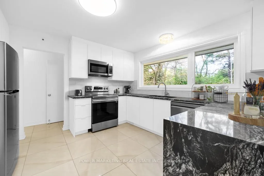 Photo 24 of 17 Rothwell Drive, Ottawa, Rothwell Heights — HOMEH