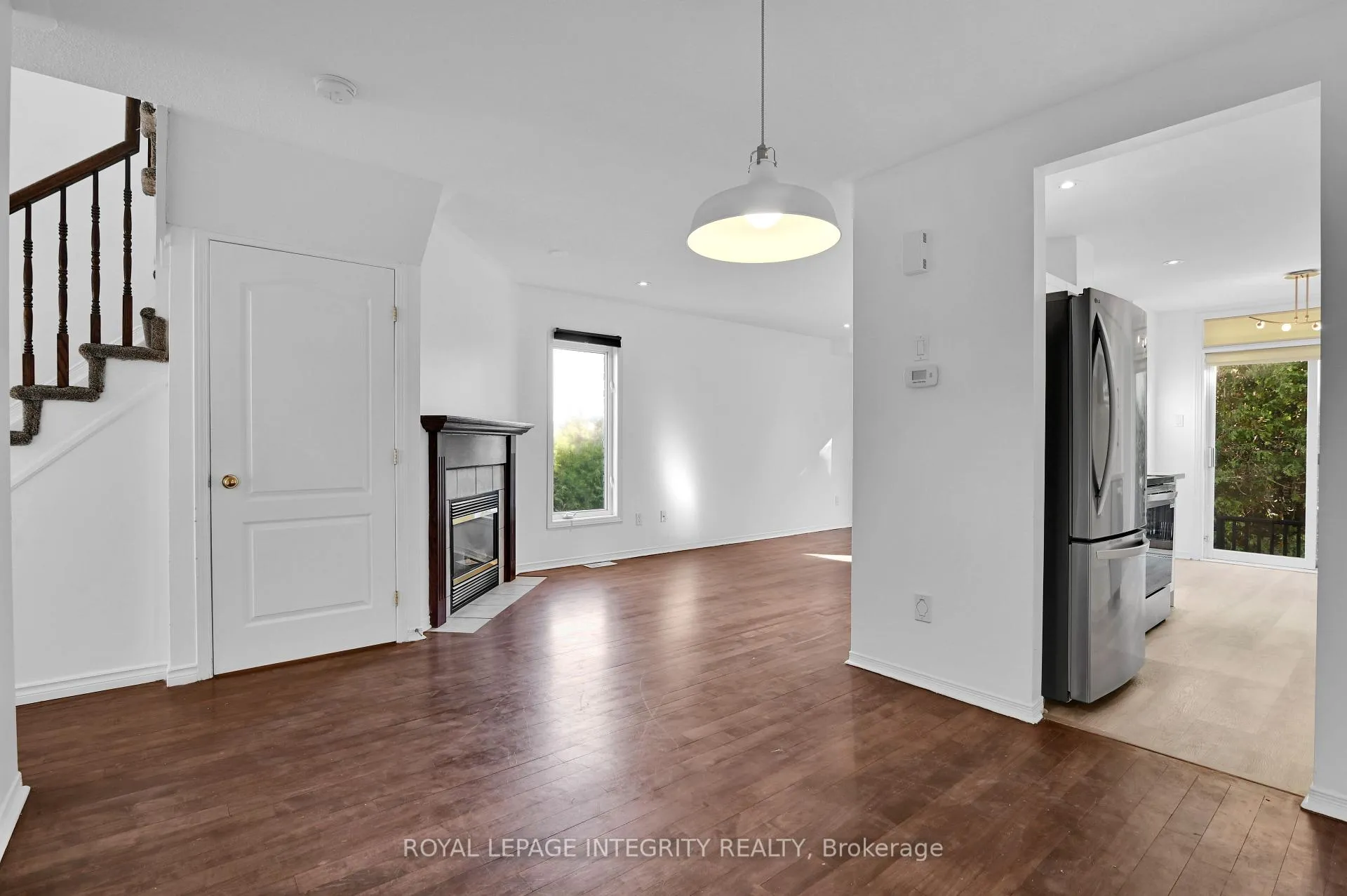 Photo 21 of 137 Tall Oak Private, Ottawa, Riverview Park — HOMEH