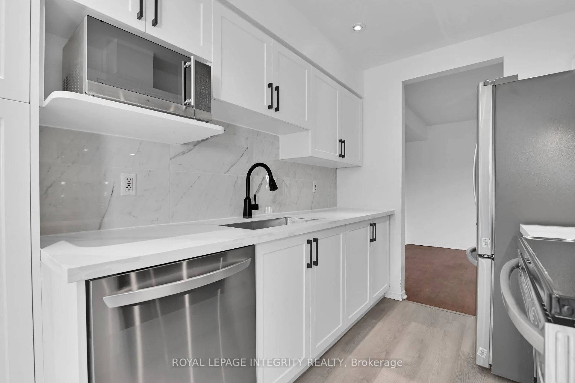 Photo 34 of 137 Tall Oak Private, Ottawa, Riverview Park — HOMEH