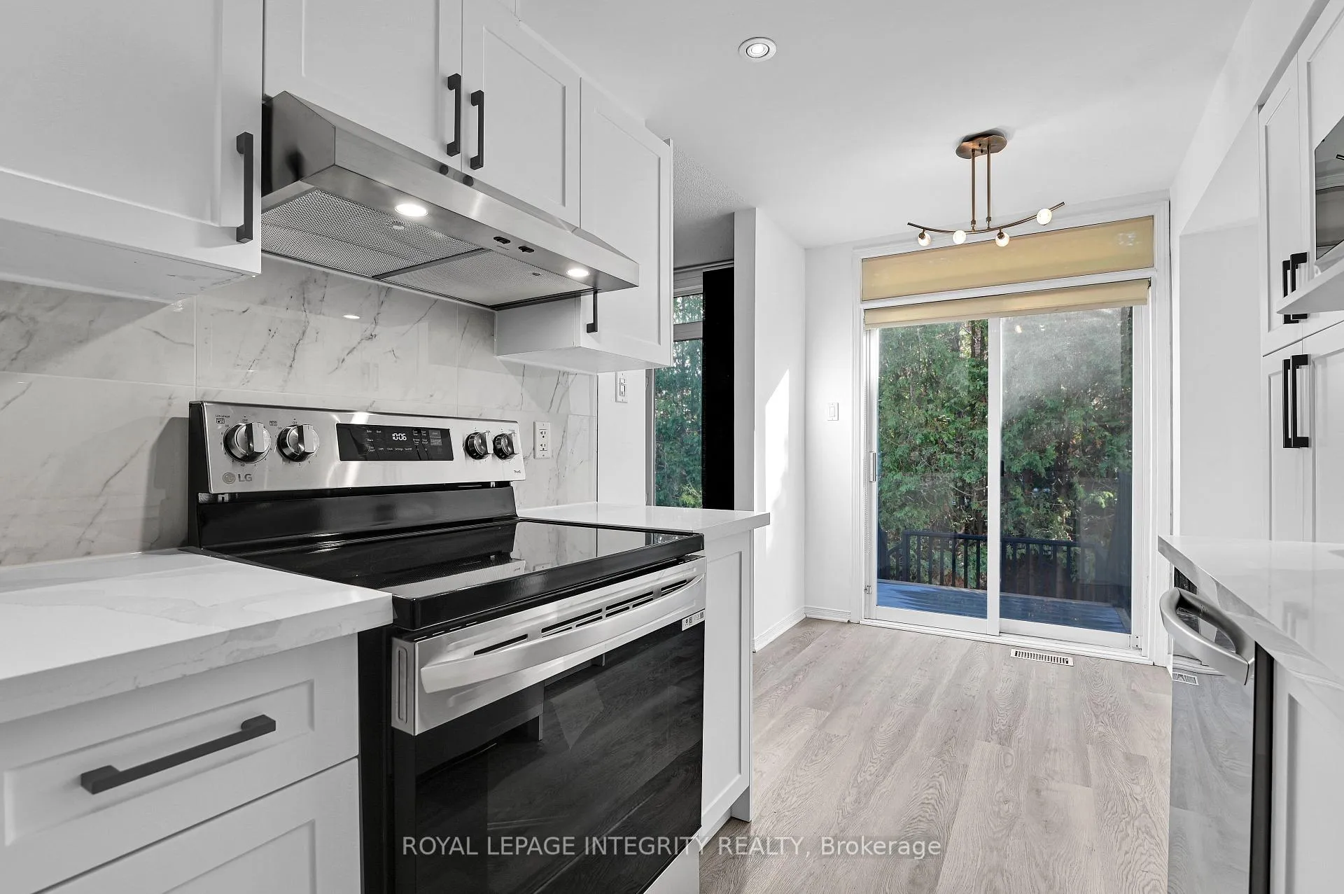 Photo 36 of 137 Tall Oak Private, Ottawa, Riverview Park — HOMEH