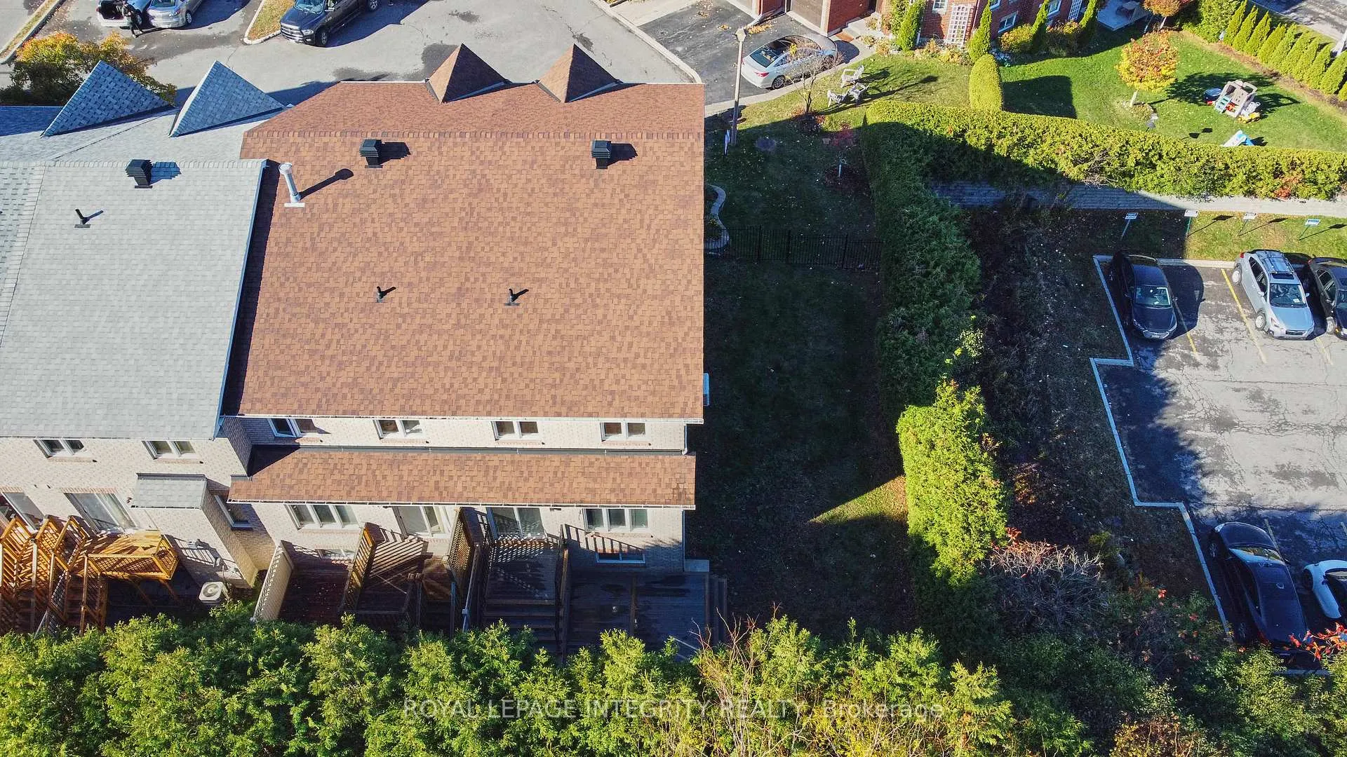 Photo 105 of 137 Tall Oak Private, Ottawa, Riverview Park — HOMEH