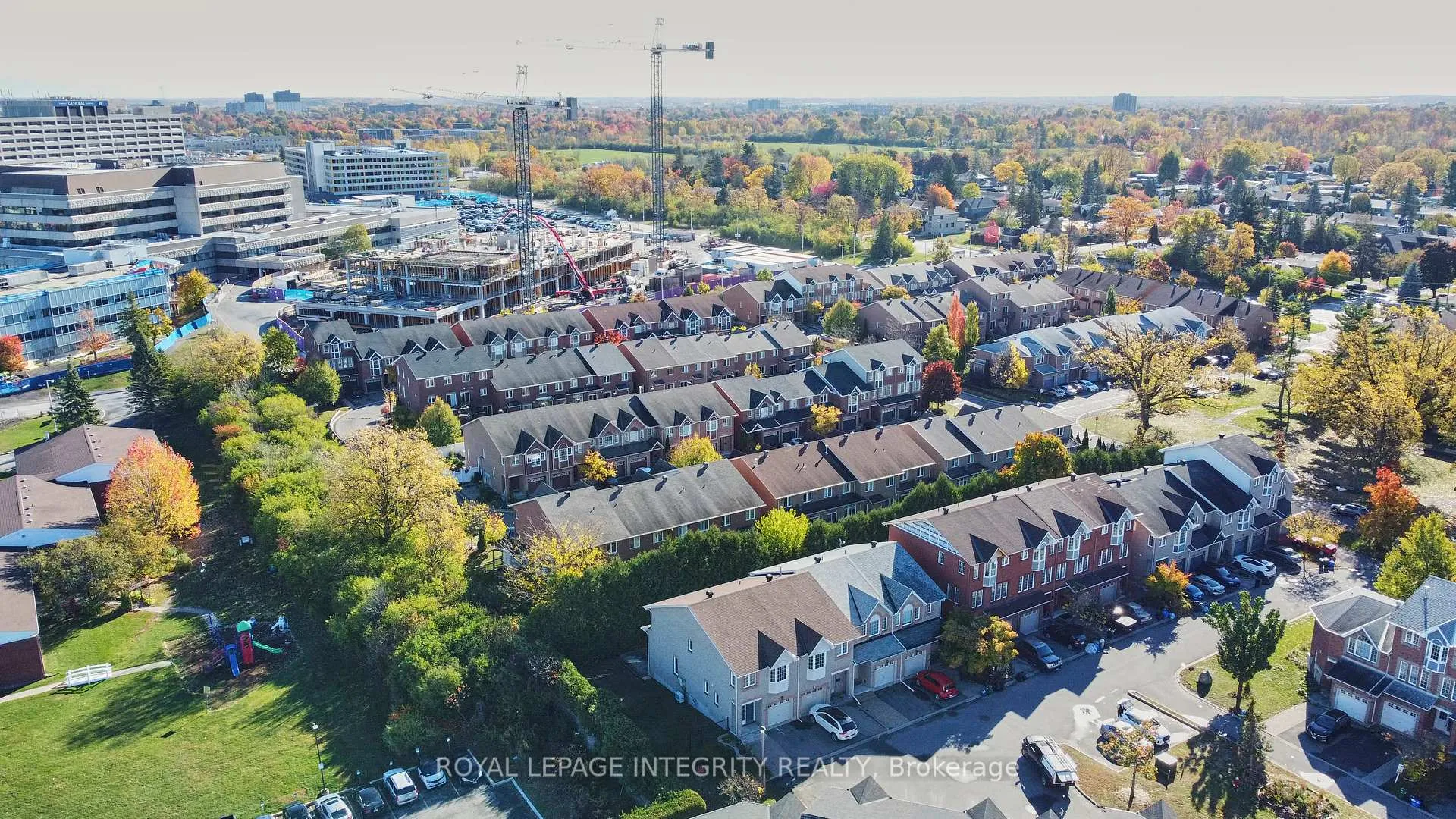 Photo 112 of 137 Tall Oak Private, Ottawa, Riverview Park — HOMEH