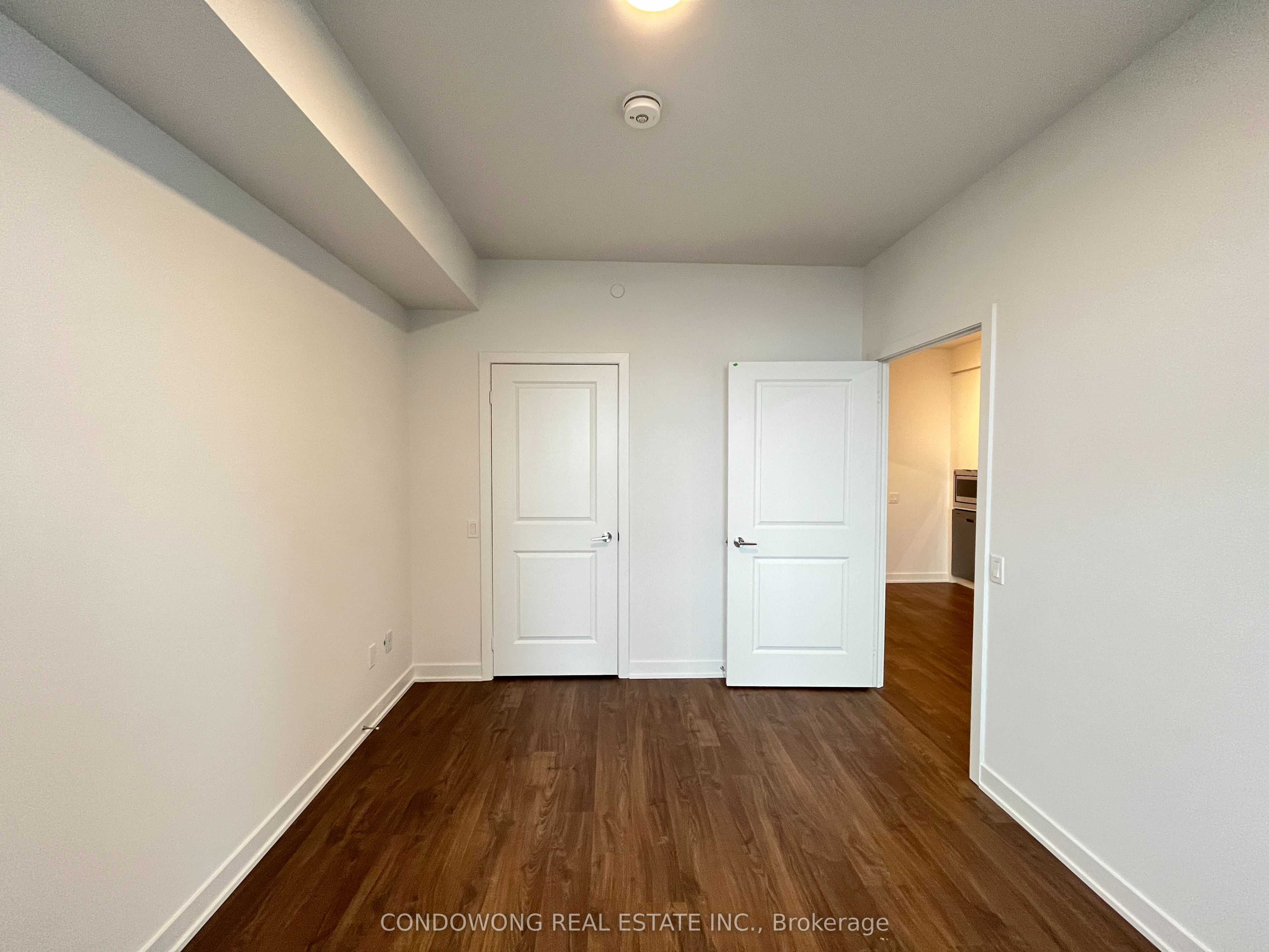 Photo 34 of 50 Upper Mall Way E, Vaughan, Brownridge — HOMEH