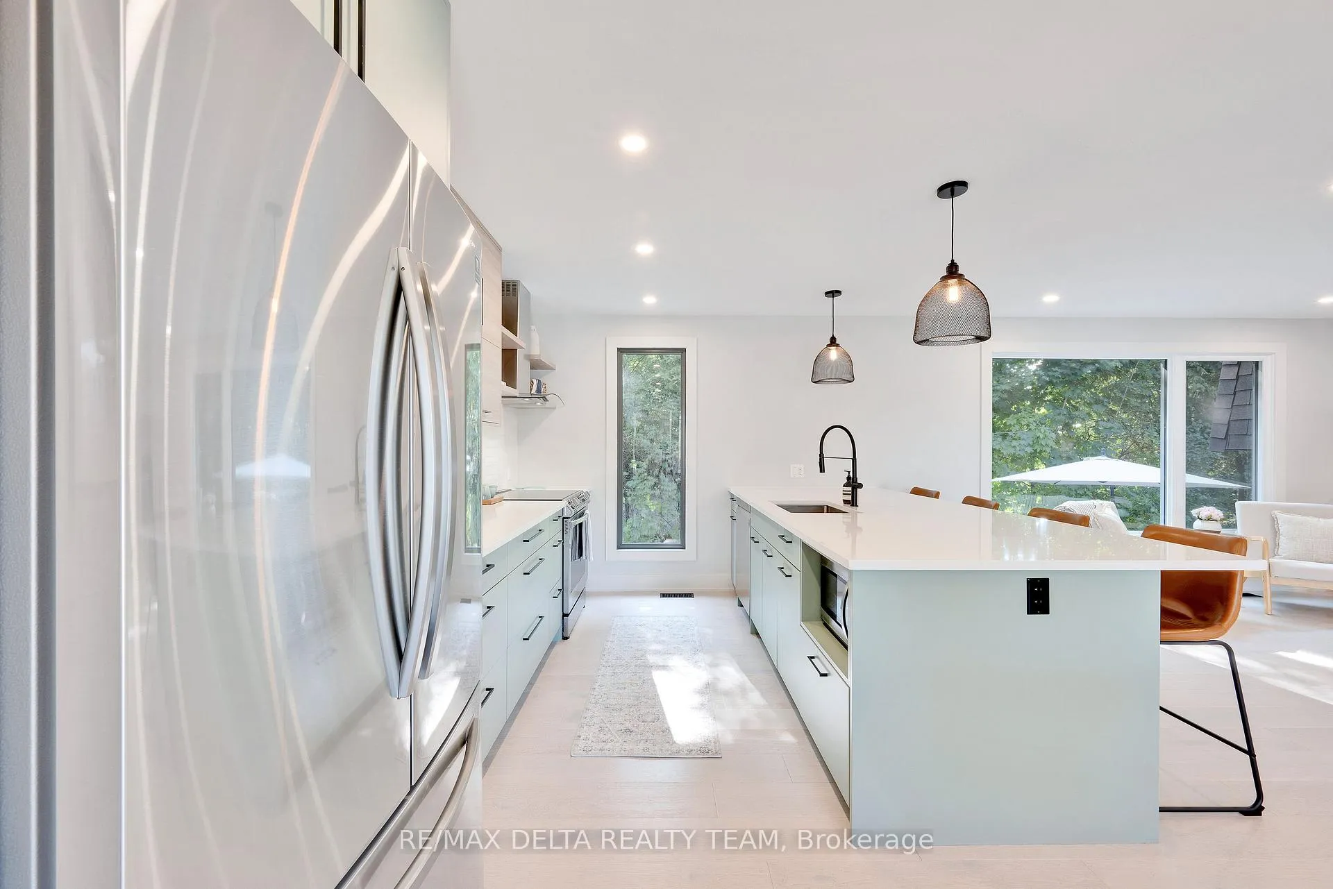 Photo 6 of 2556 Gravelle Crescent, Ottawa, Blackburn Hamlet — HOMEH