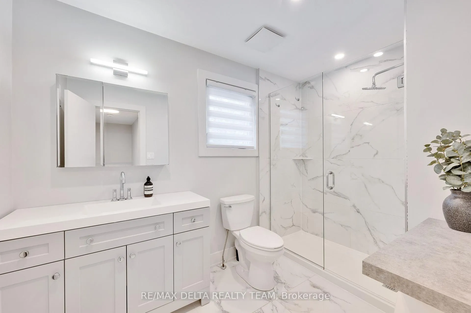 Photo 23 of 2556 Gravelle Crescent, Ottawa, Blackburn Hamlet — HOMEH
