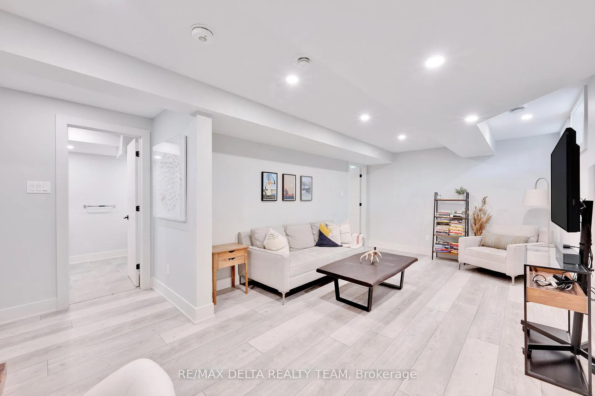 Photo 27 of 2556 Gravelle Crescent, Ottawa, Blackburn Hamlet — HOMEH