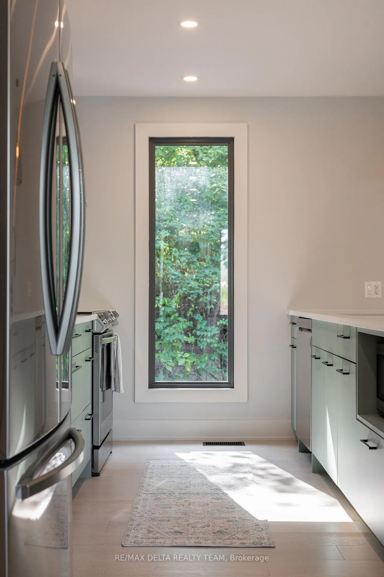 Photo 39 of 2556 Gravelle Crescent, Ottawa, Blackburn Hamlet — HOMEH