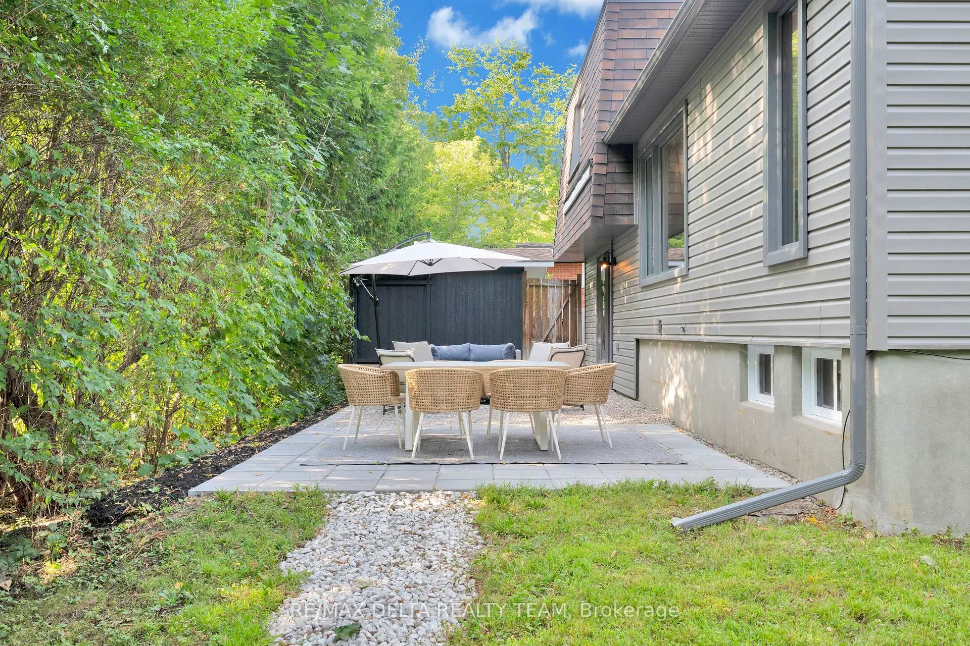Photo 49 of 2556 Gravelle Crescent, Ottawa, Blackburn Hamlet — HOMEH