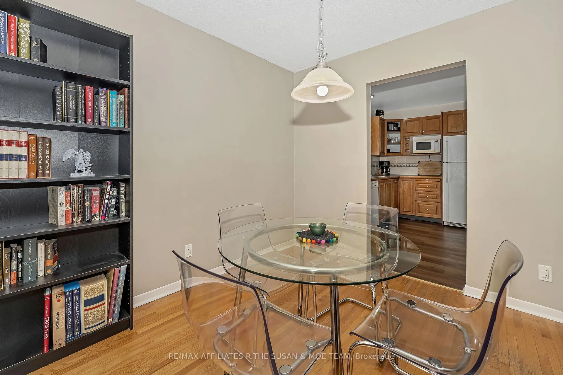 Photo 60 of 596 Dickinson Avenue, Ottawa, Riverside Park South — HOMEH